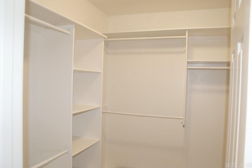 Fieldpointe - Residential Lease