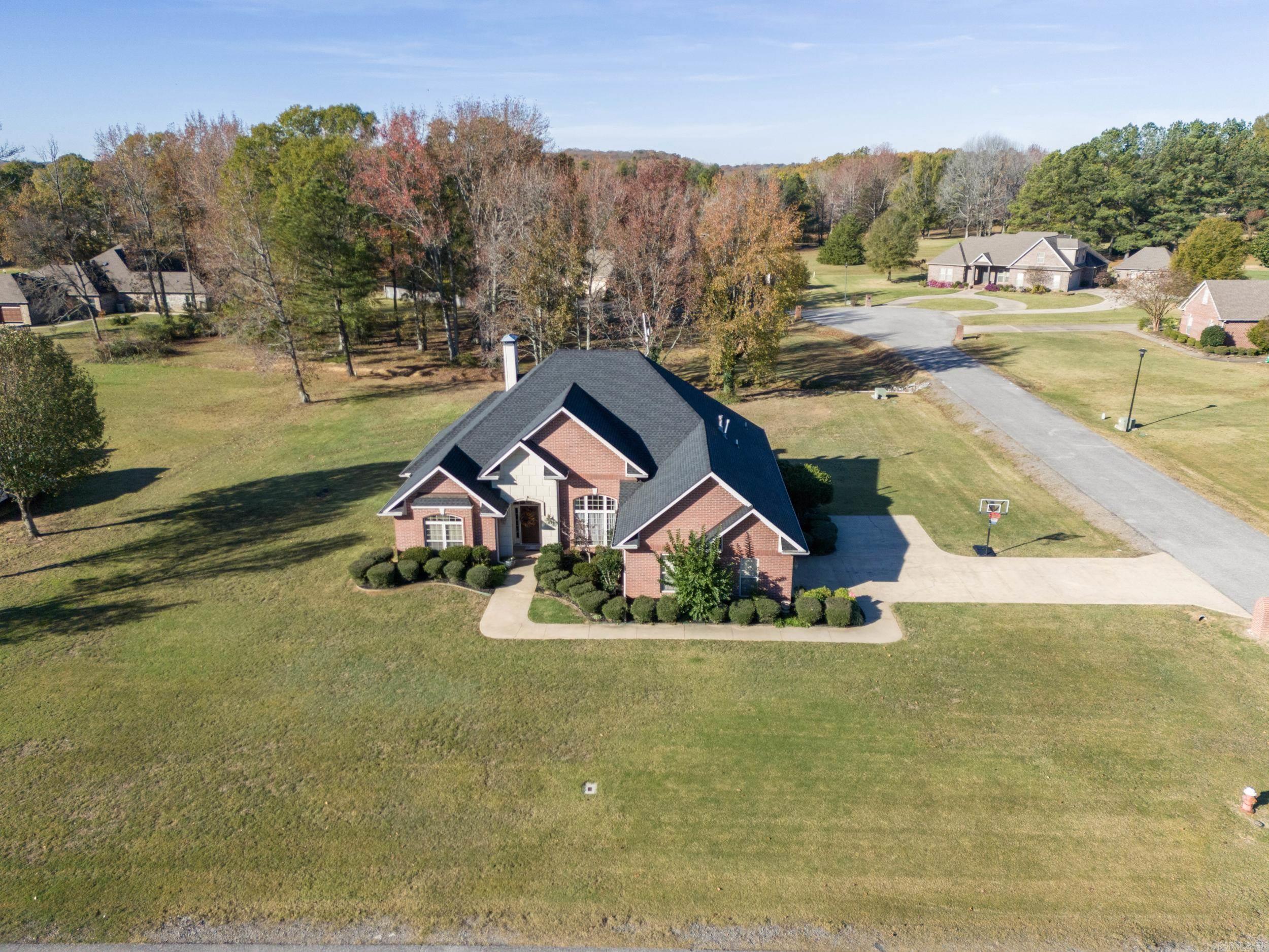 STONERIDGE ESTATES - Residential