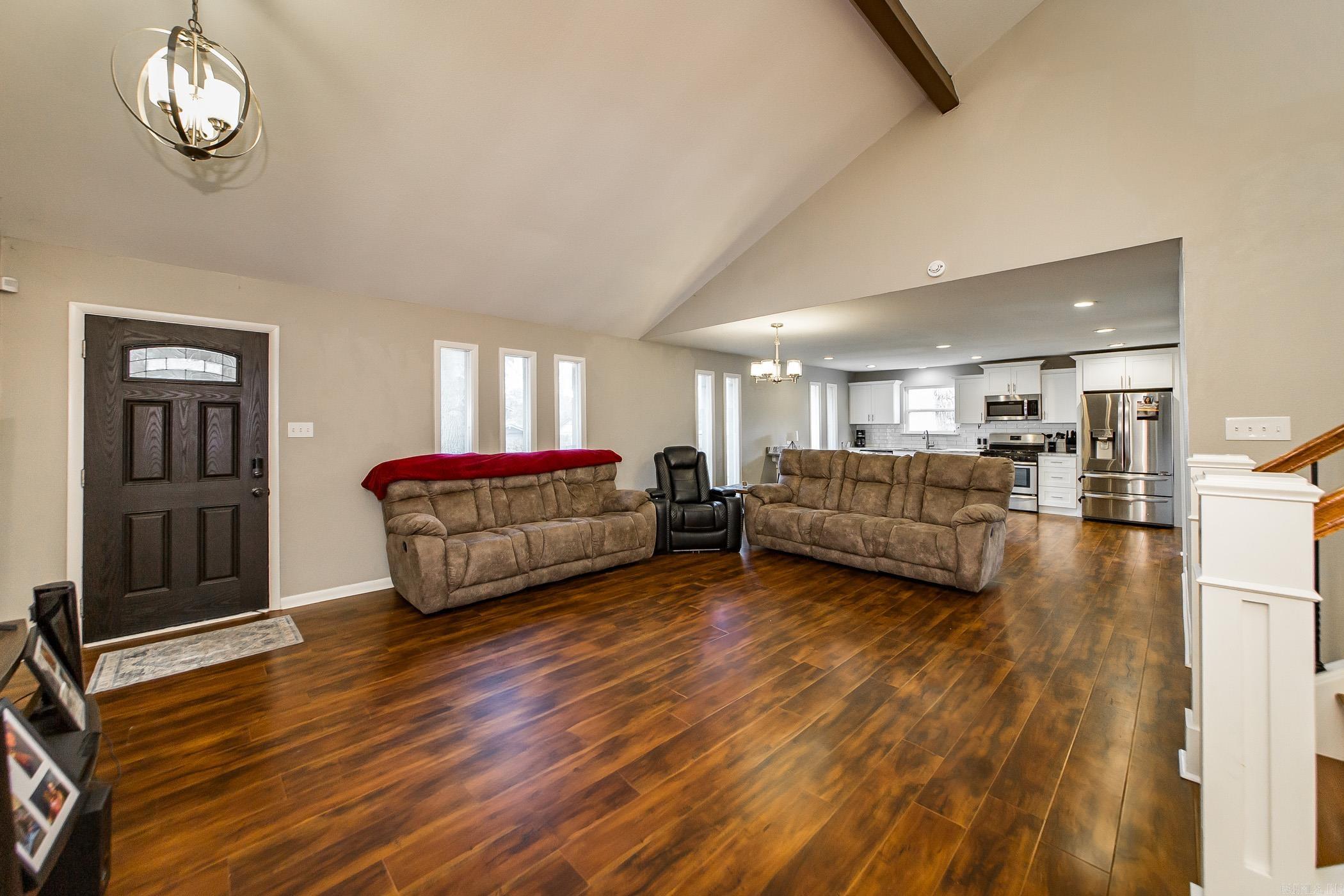 FOXWOOD J - Residential