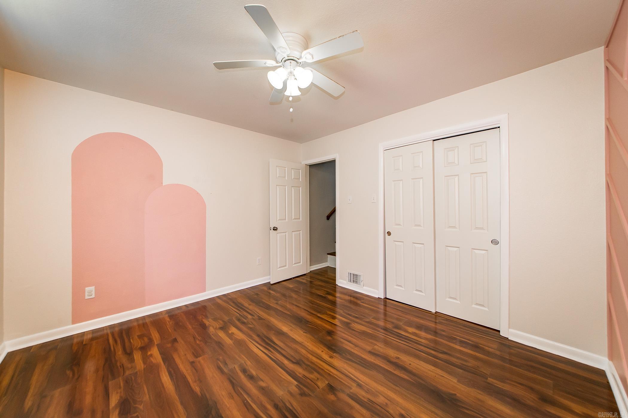 FOXWOOD J - Residential