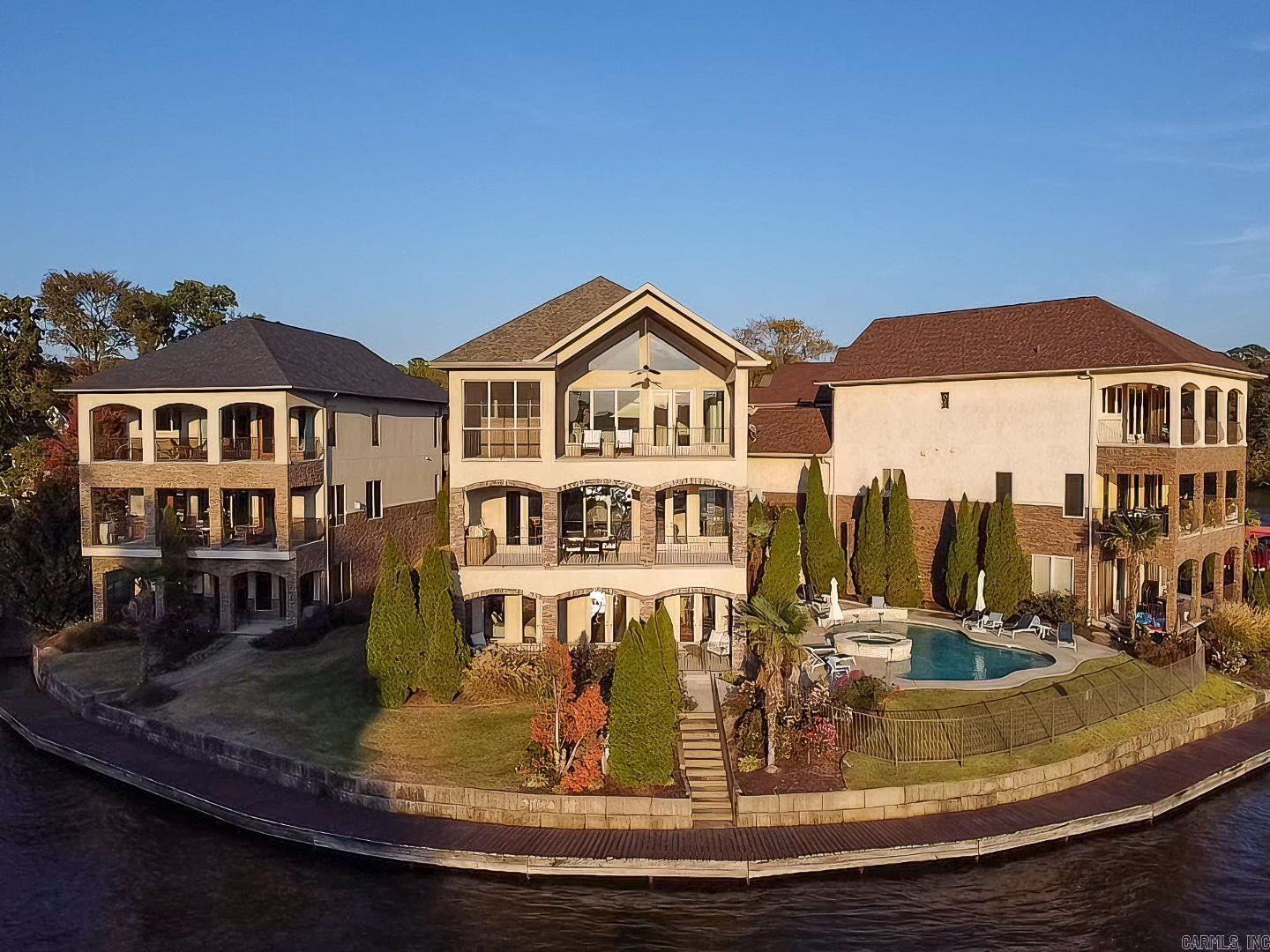 TOWNHOMES AT PORT AU PRINCE - Residential