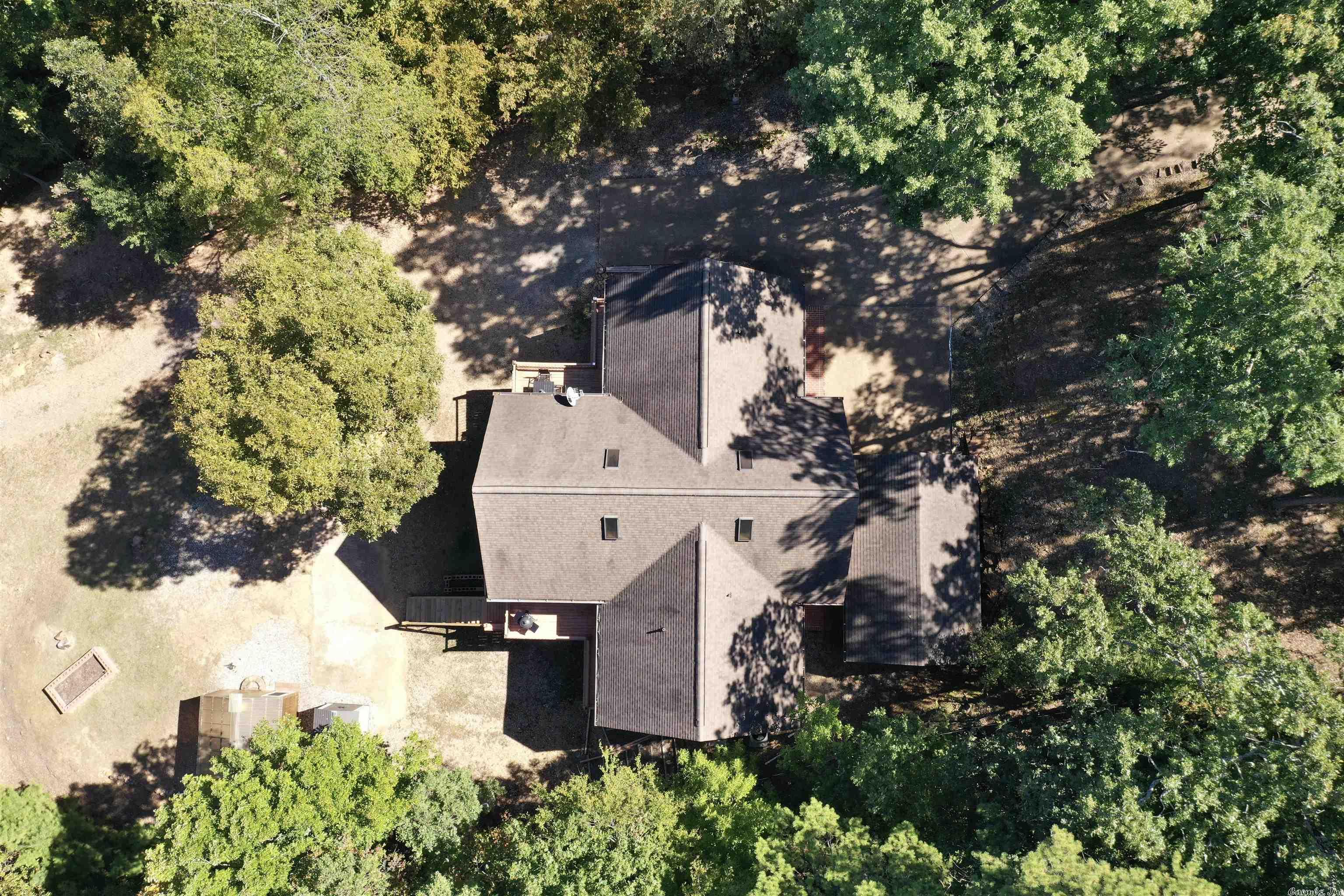 COWHIDE COVE HOME - Residential