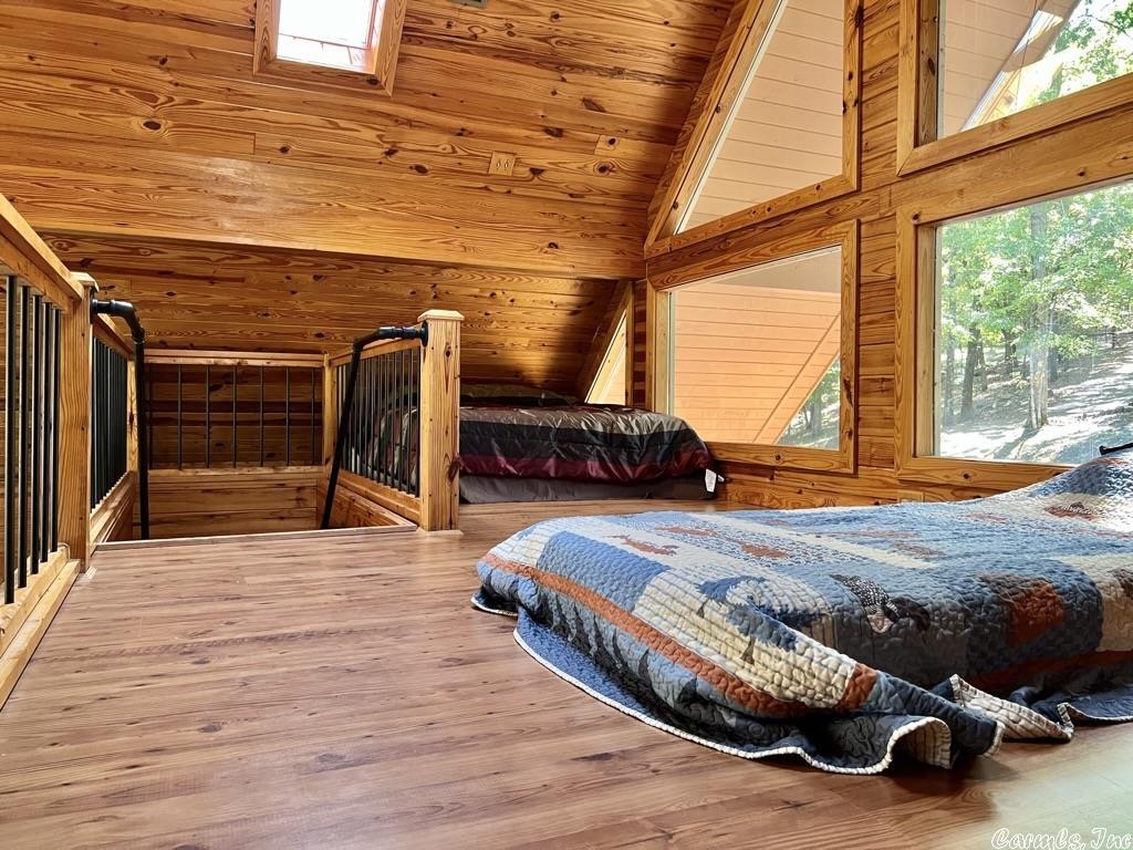 COWHIDE COVE HOME - Residential