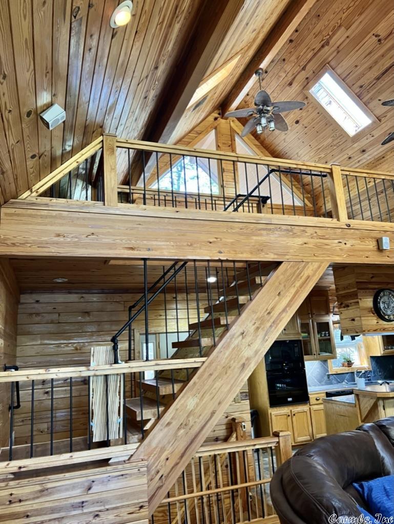 COWHIDE COVE HOME - Residential