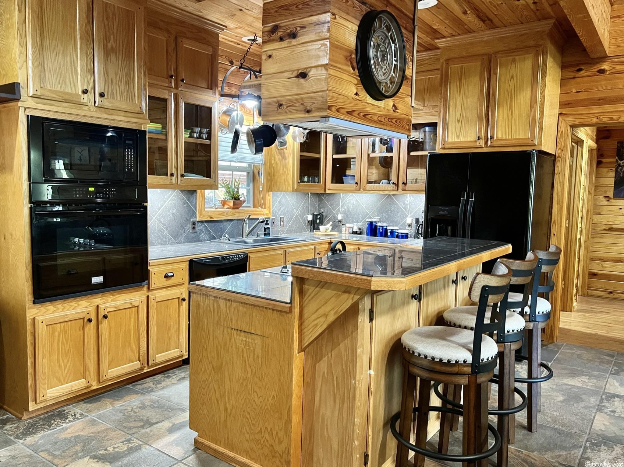 COWHIDE COVE HOME - Residential