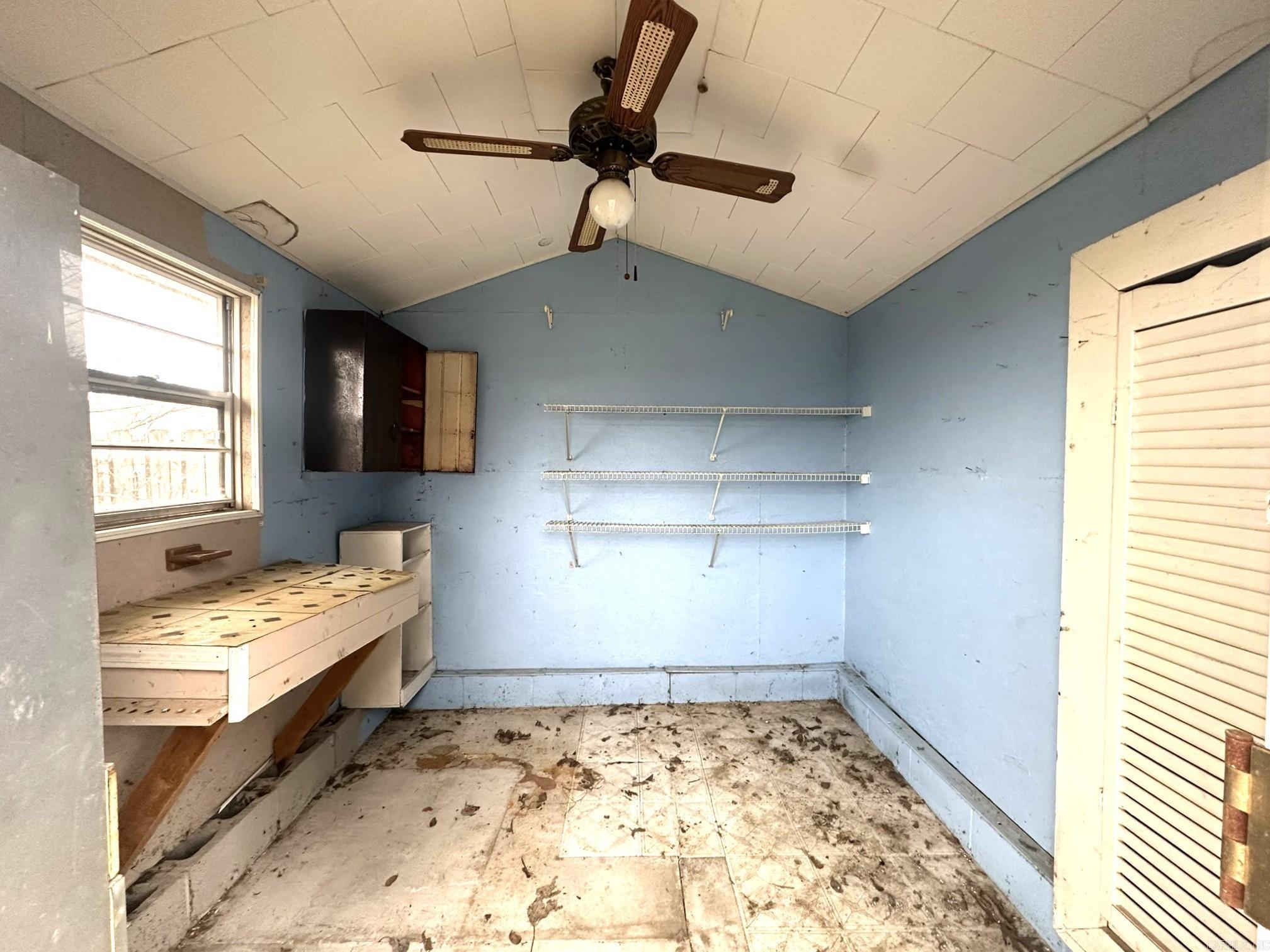 Mena Original - Residential