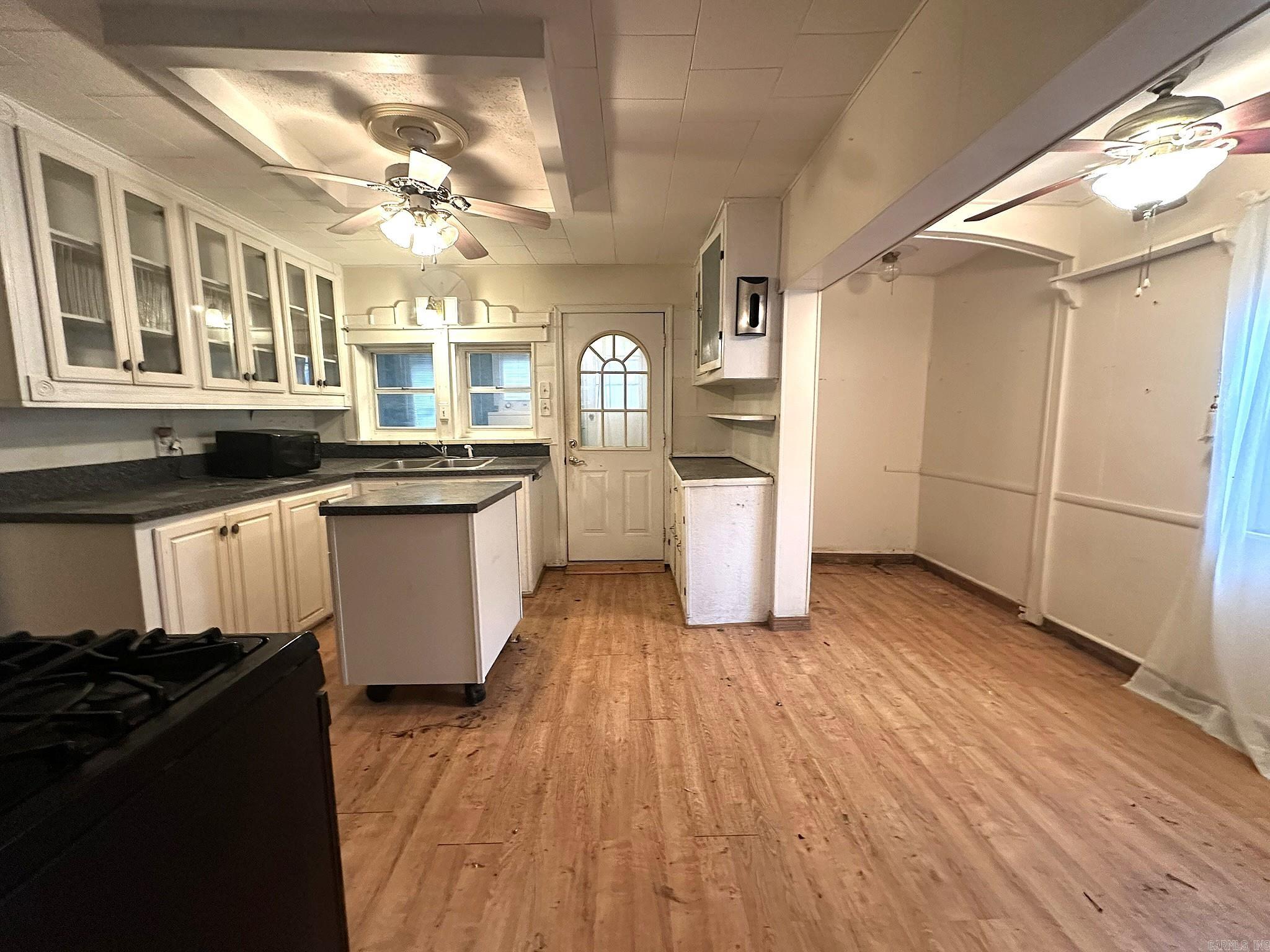 Mena Original - Residential