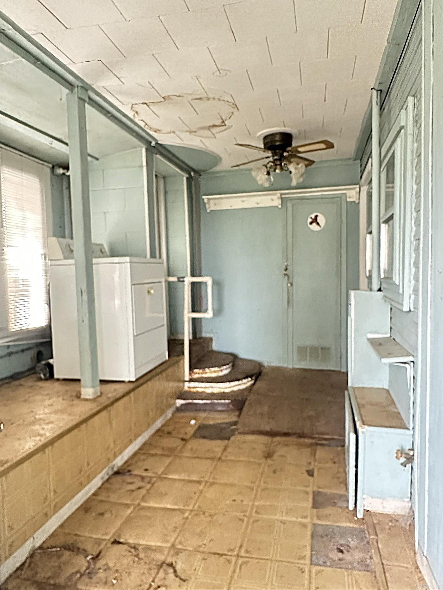 Mena Original - Residential