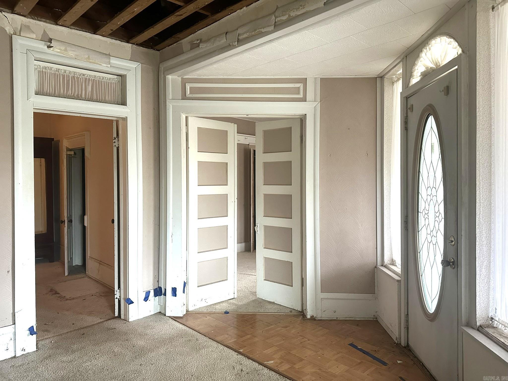 Mena Original - Residential