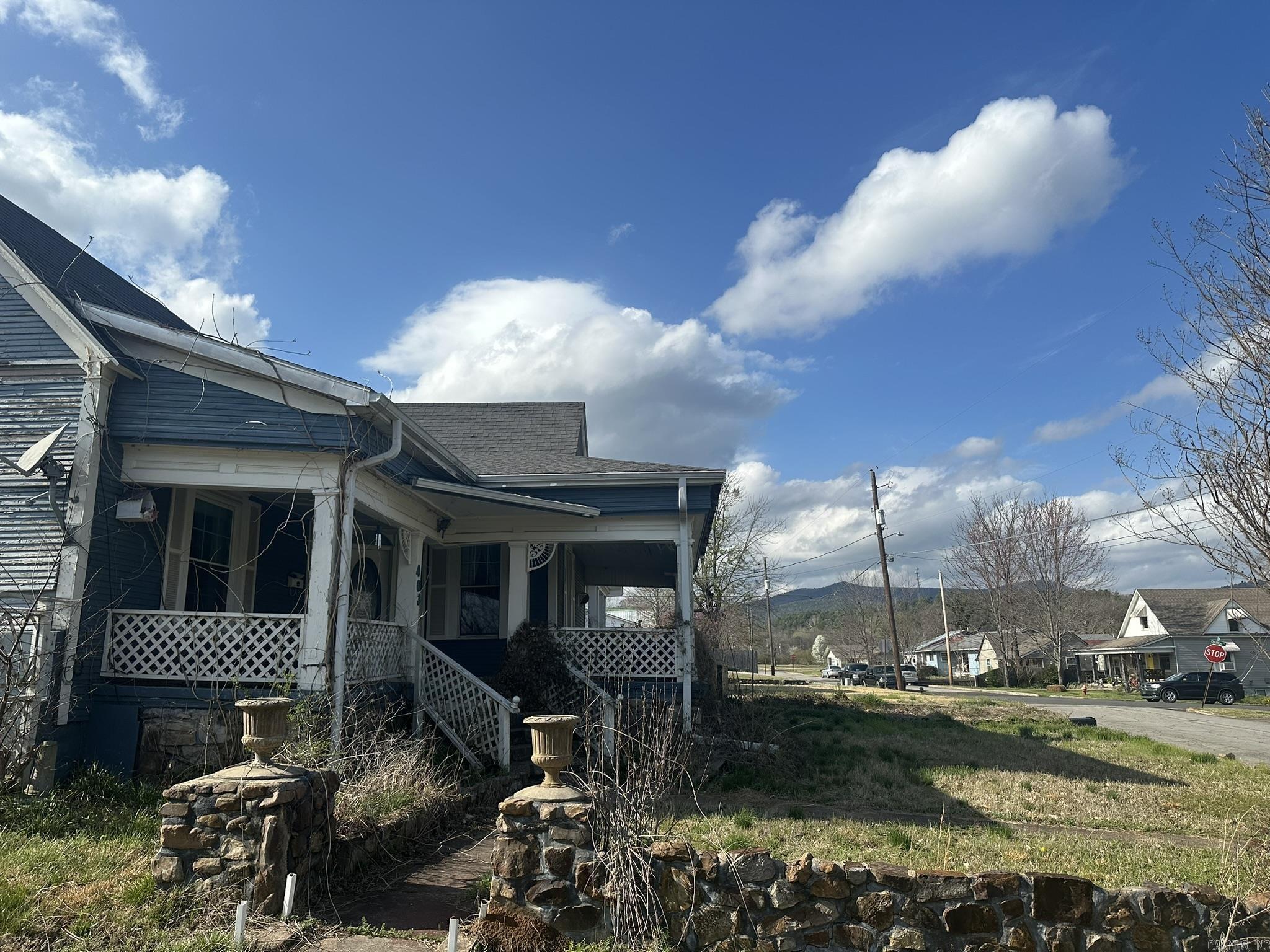 Mena Original - Residential