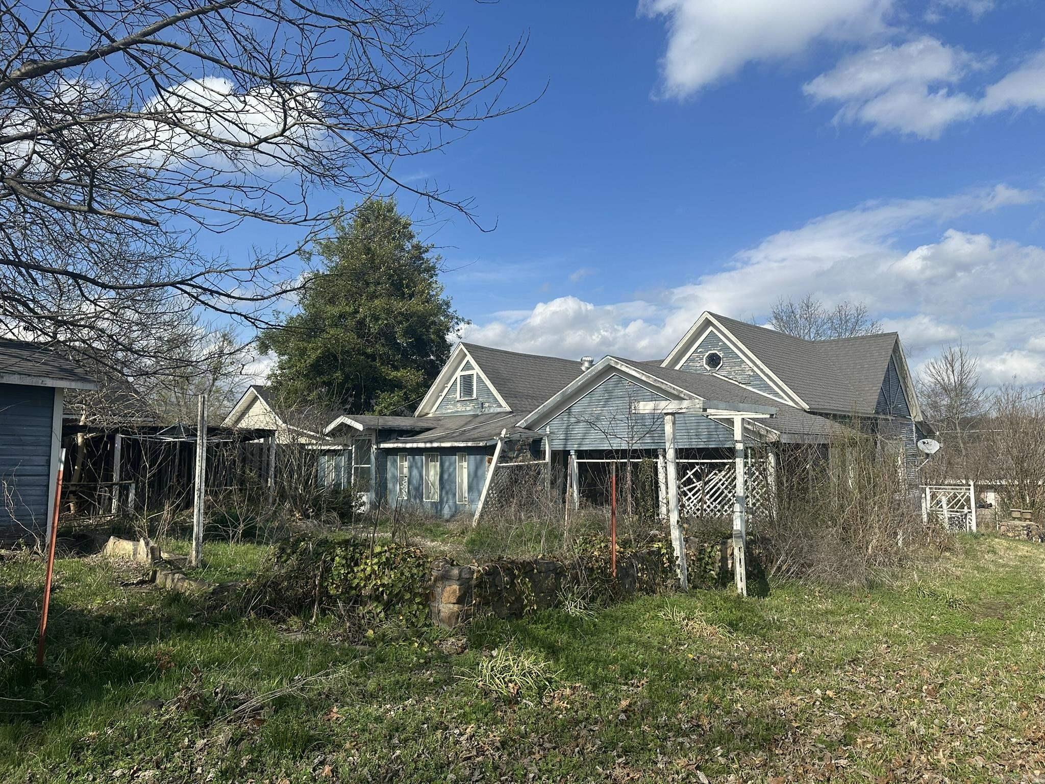 Mena Original - Residential