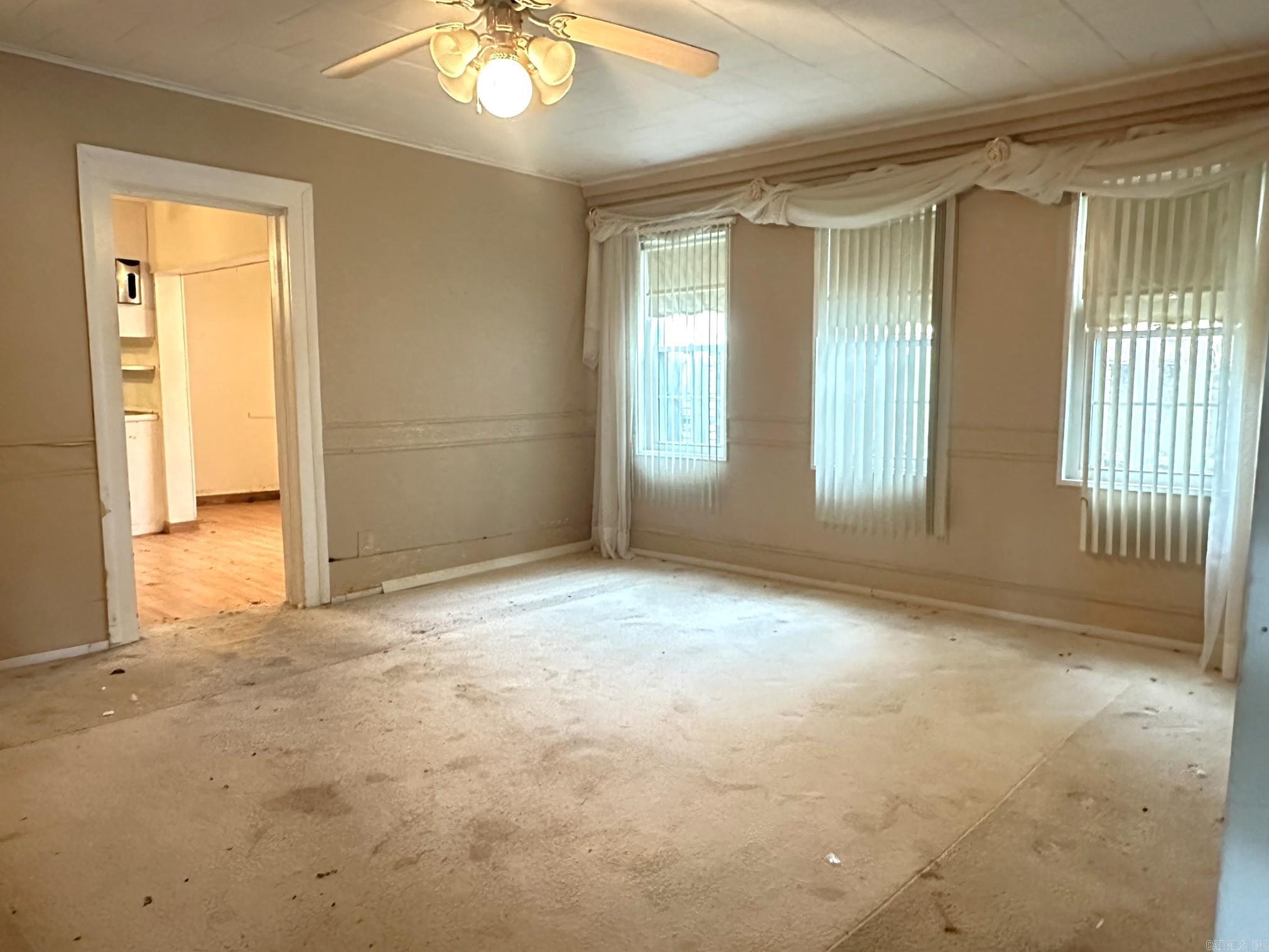 Mena Original - Residential