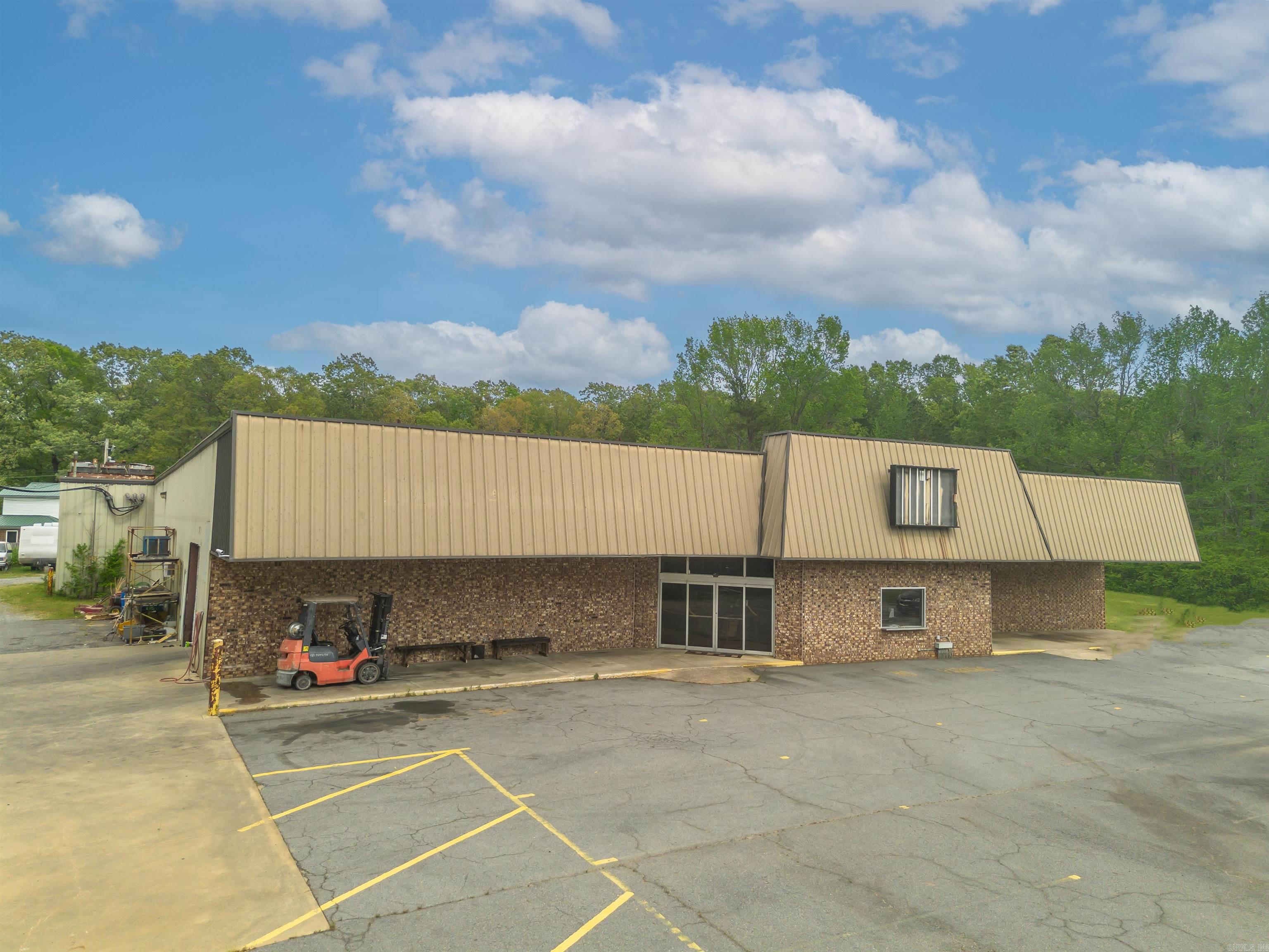 Blue Hill Shopping Center - Commercial Sale