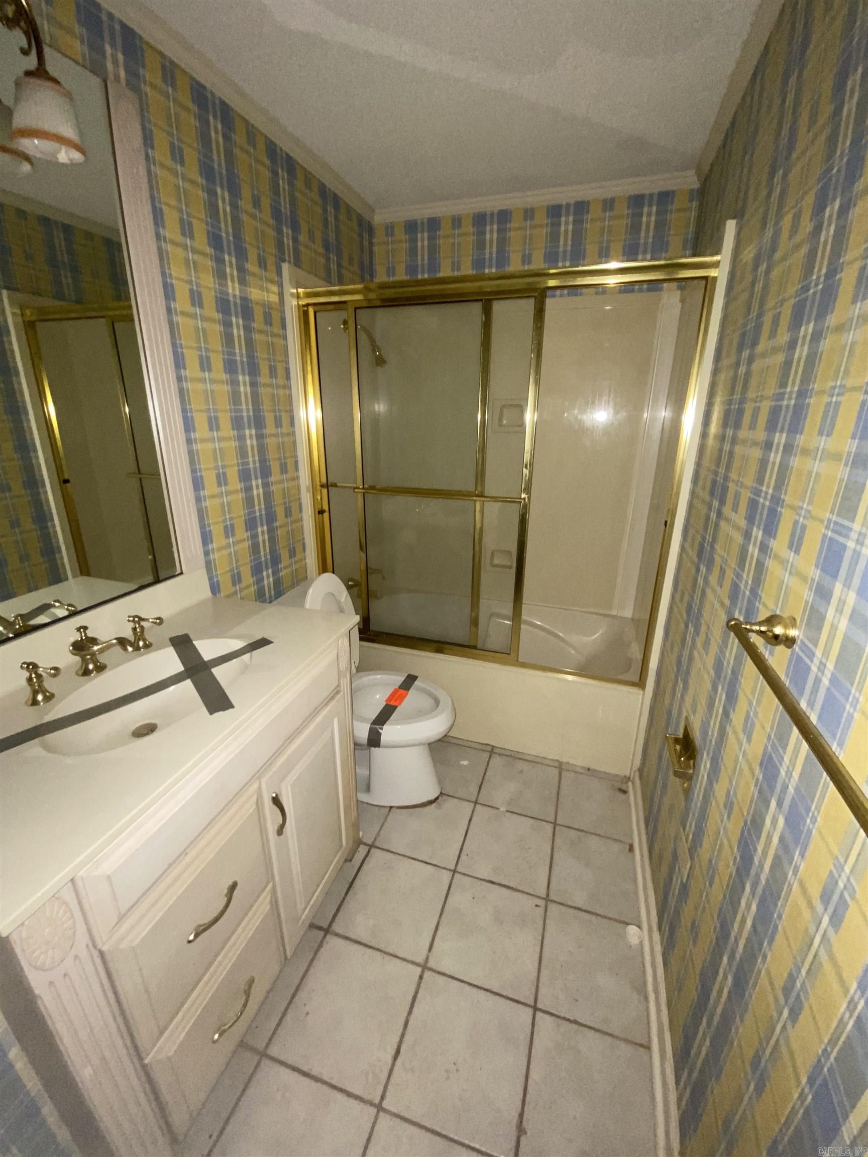 CRESTWOOD - Residential