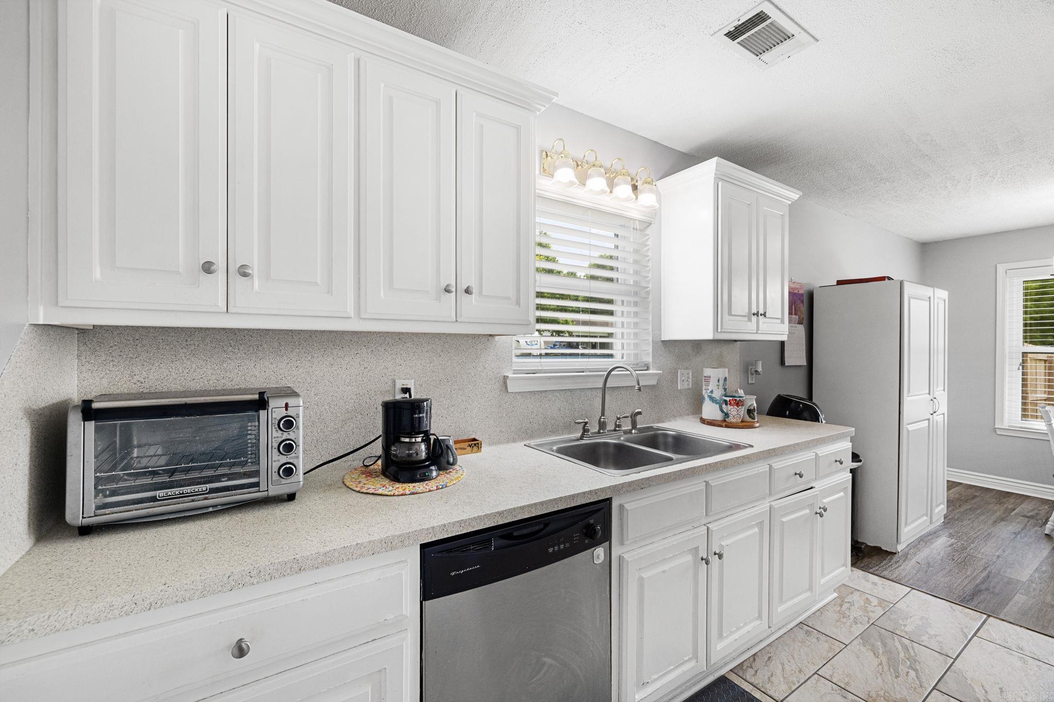 WOODBRIDGE - Residential