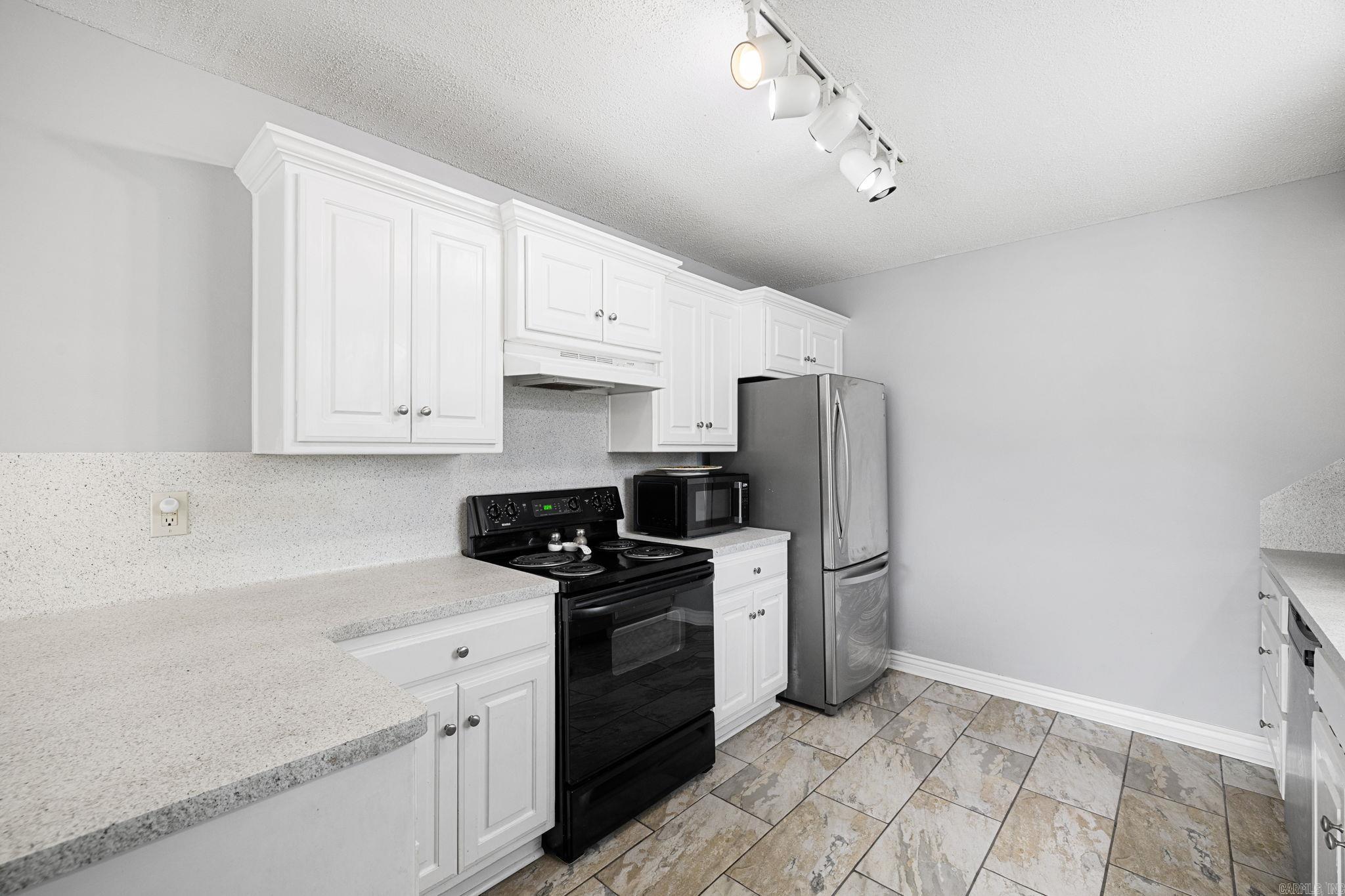 WOODBRIDGE - Residential