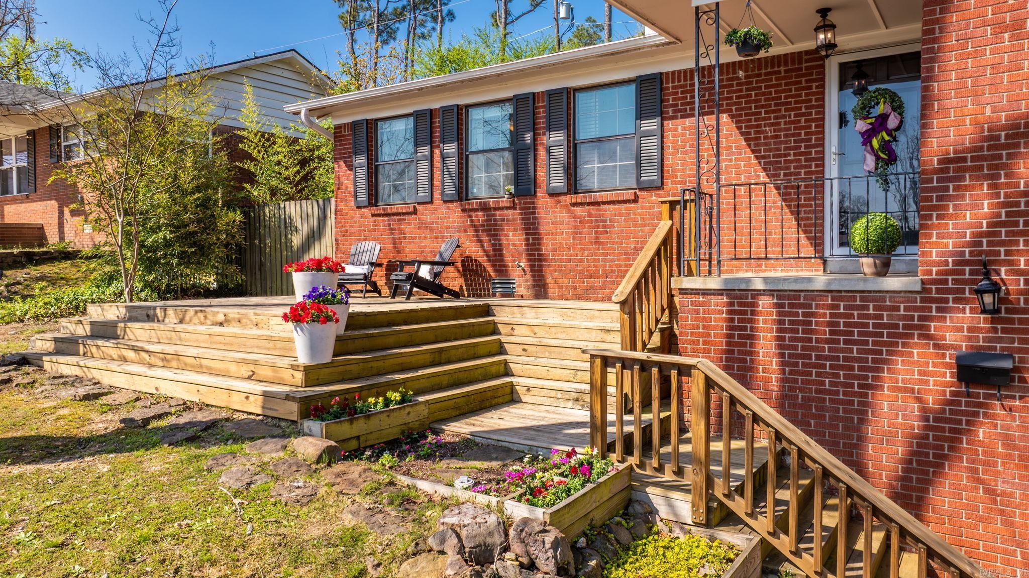 WILTON HGTS - Residential