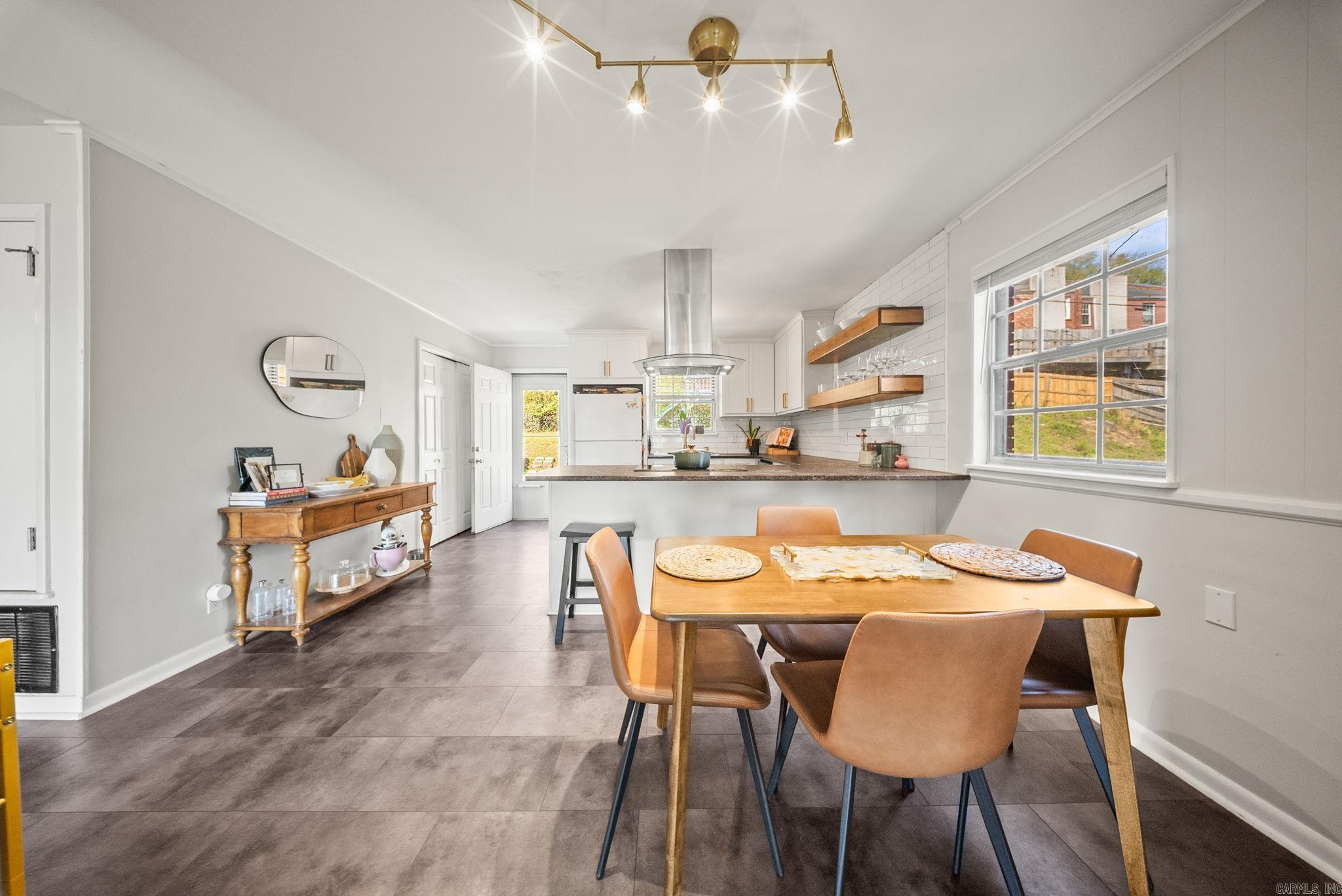 WILTON HGTS - Residential