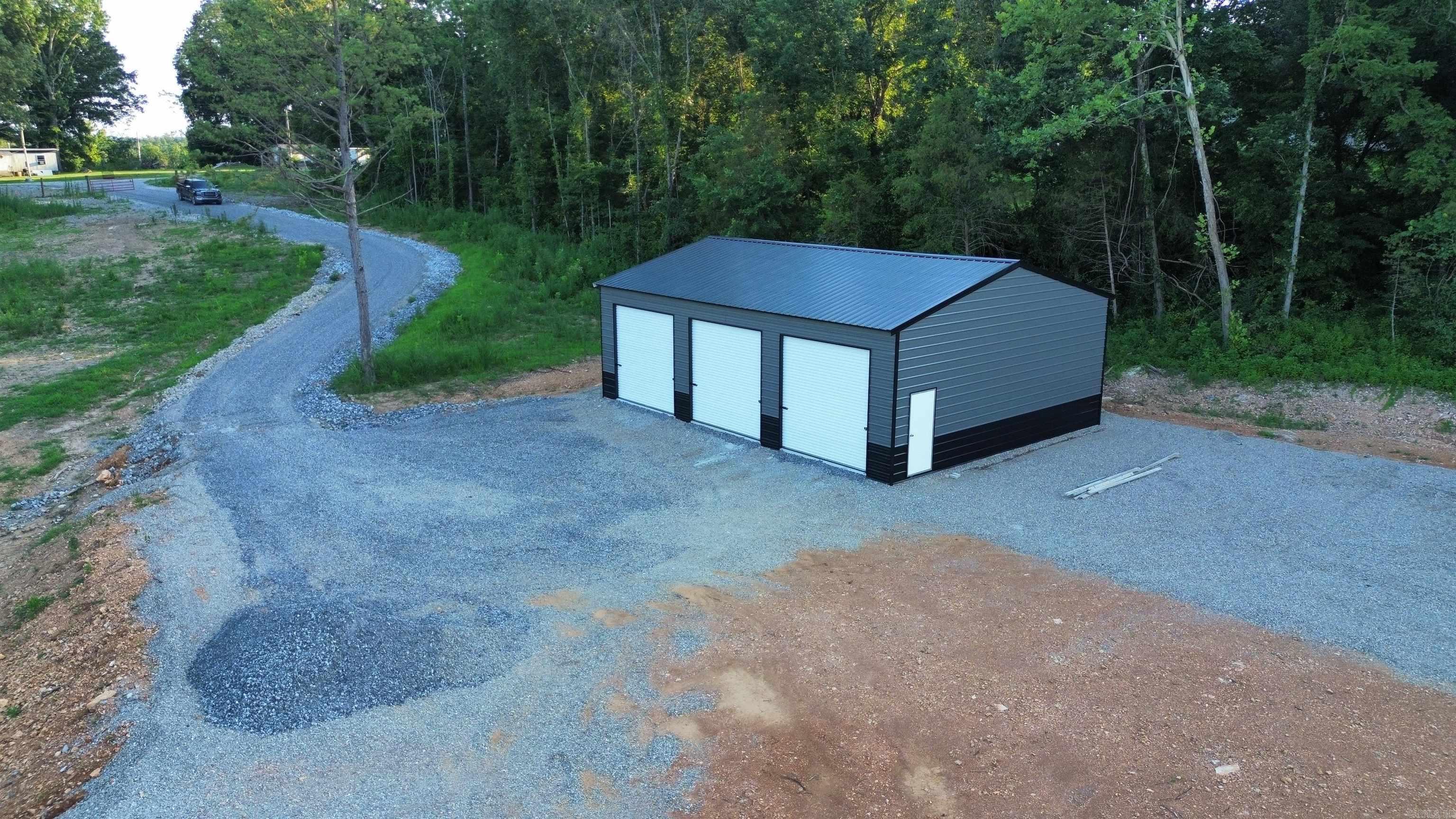 Metes & Bounds - Land