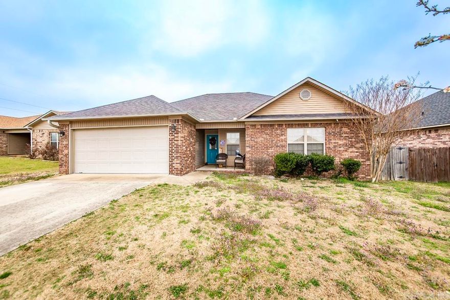 Great home located on a quiet cul-de-sac.  Split floor plan with large primary bedroom, vaulted ceiling, walk in closet, walk in shower and a tub shower combo.  Double vanities. Separate laundry room with additional storage. Open floor plan with living room, kitchen and dining area combo.  No carpet in this one.  Other two bedrooms are good size.  Patio, privacy fenced yard, two car garage.  Pictures show home occupied and vacant.**  Please see agent remarks before showing property**