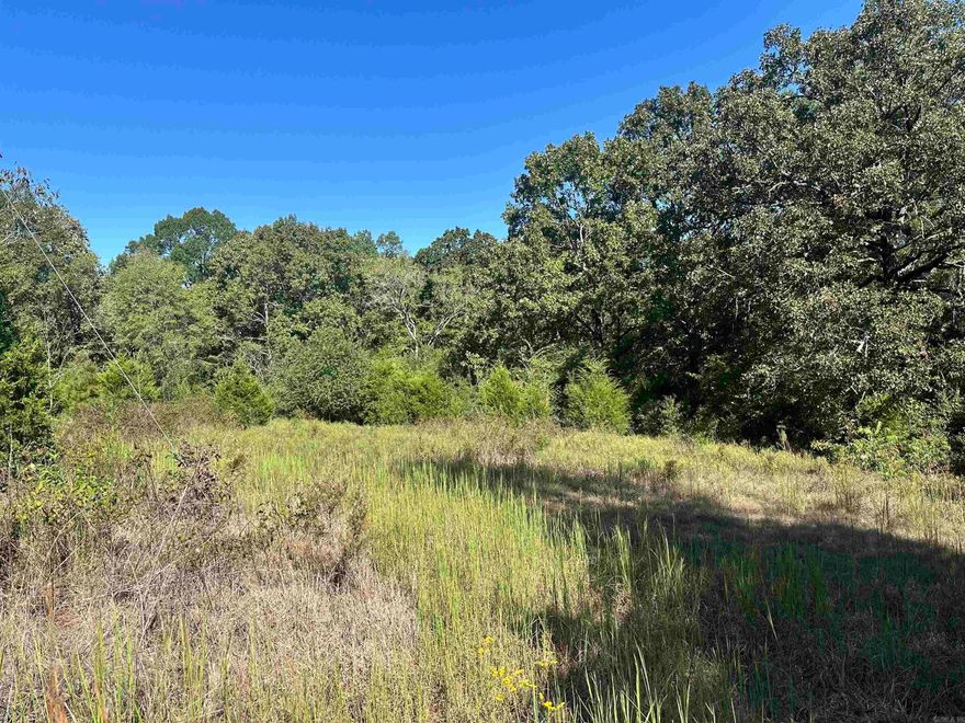 Discover a prime opportunity with this 1.62-acre vacant land, ideally suited for your project or investment. Don't miss your chance to own this piece of land—schedule your showing today!