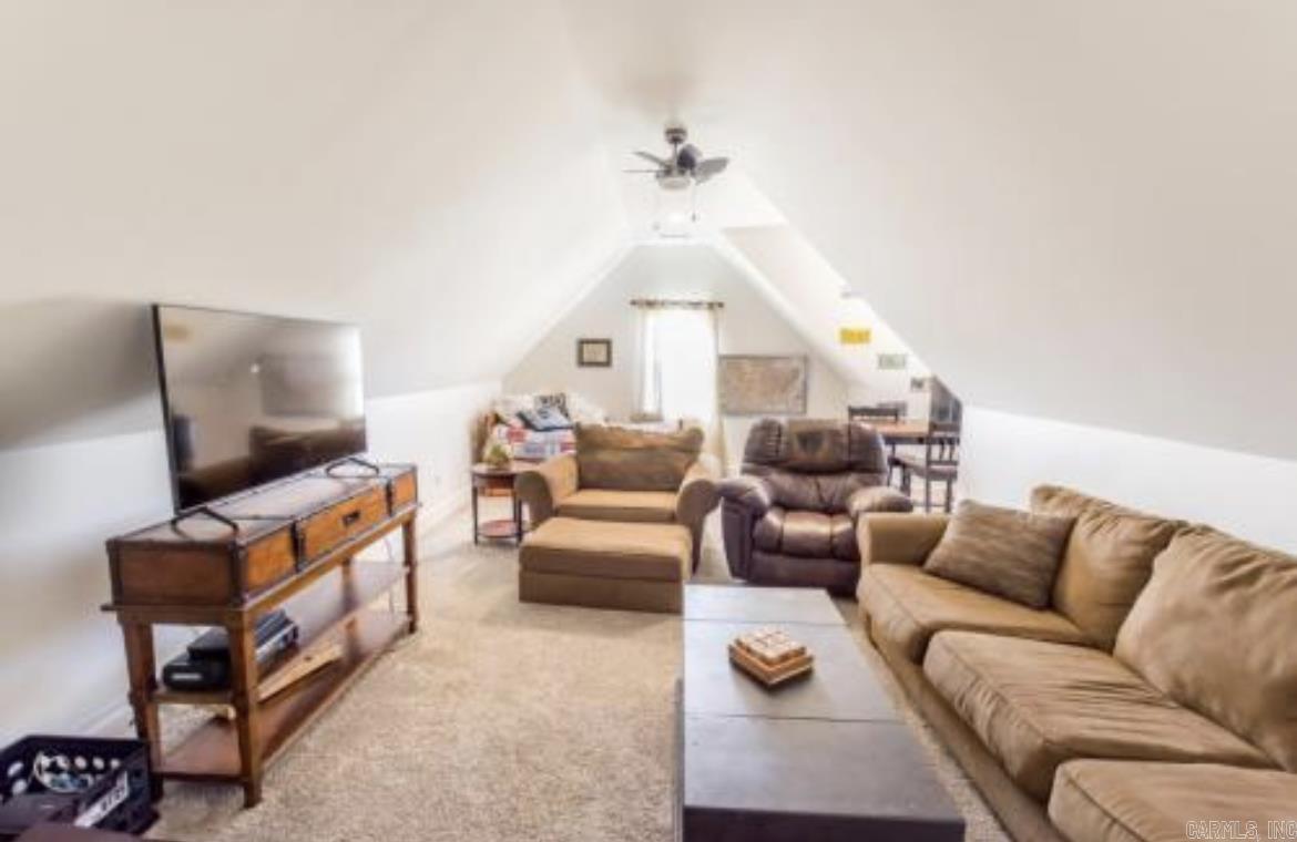 Valley View Manor - Residential Lease