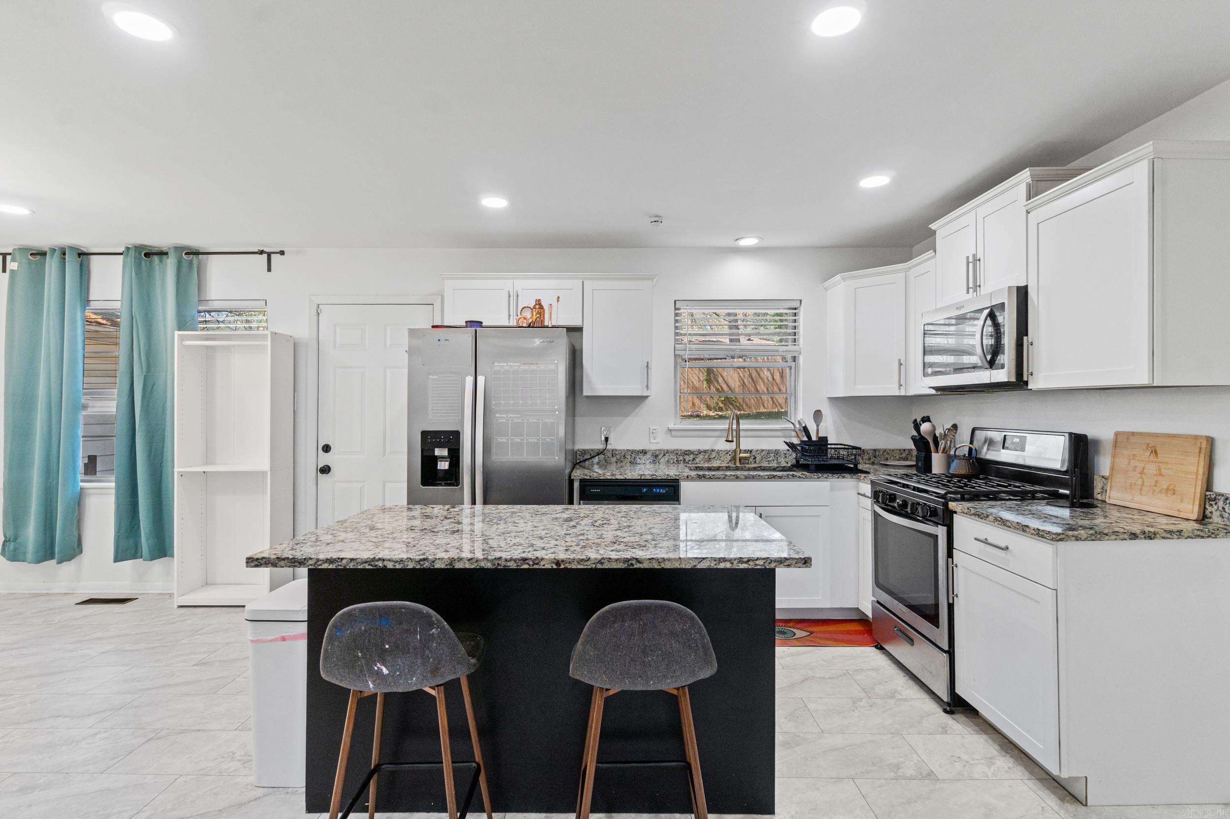 POINT O`WOODS ADDN - Residential