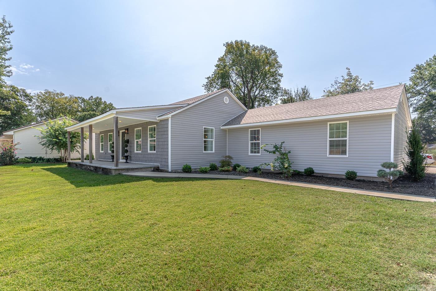 HARRISON & DOUGLAS - Residential