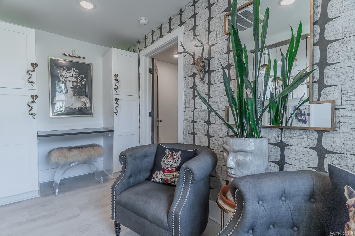 HARRISON & DOUGLAS - Residential