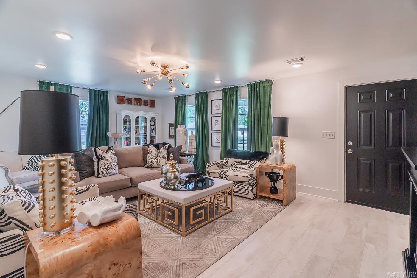 HARRISON & DOUGLAS - Residential