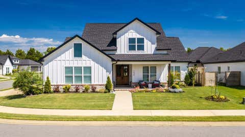 Photo of 1630 Rohan Circle, Conway, AR 72032 (MLS # 26034029)