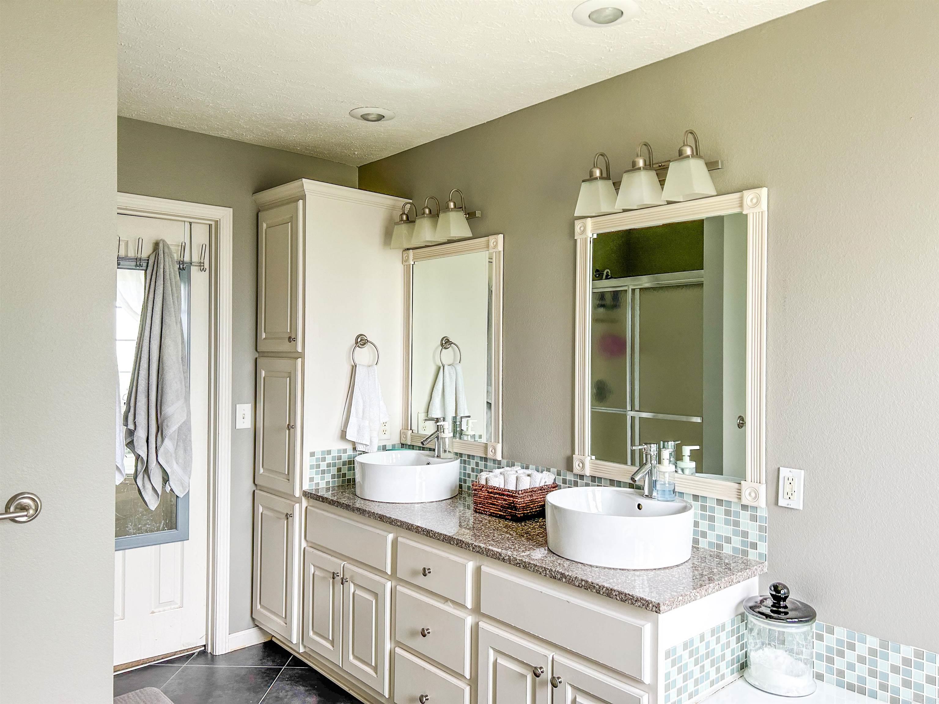 JUSTIN PLACE - Residential