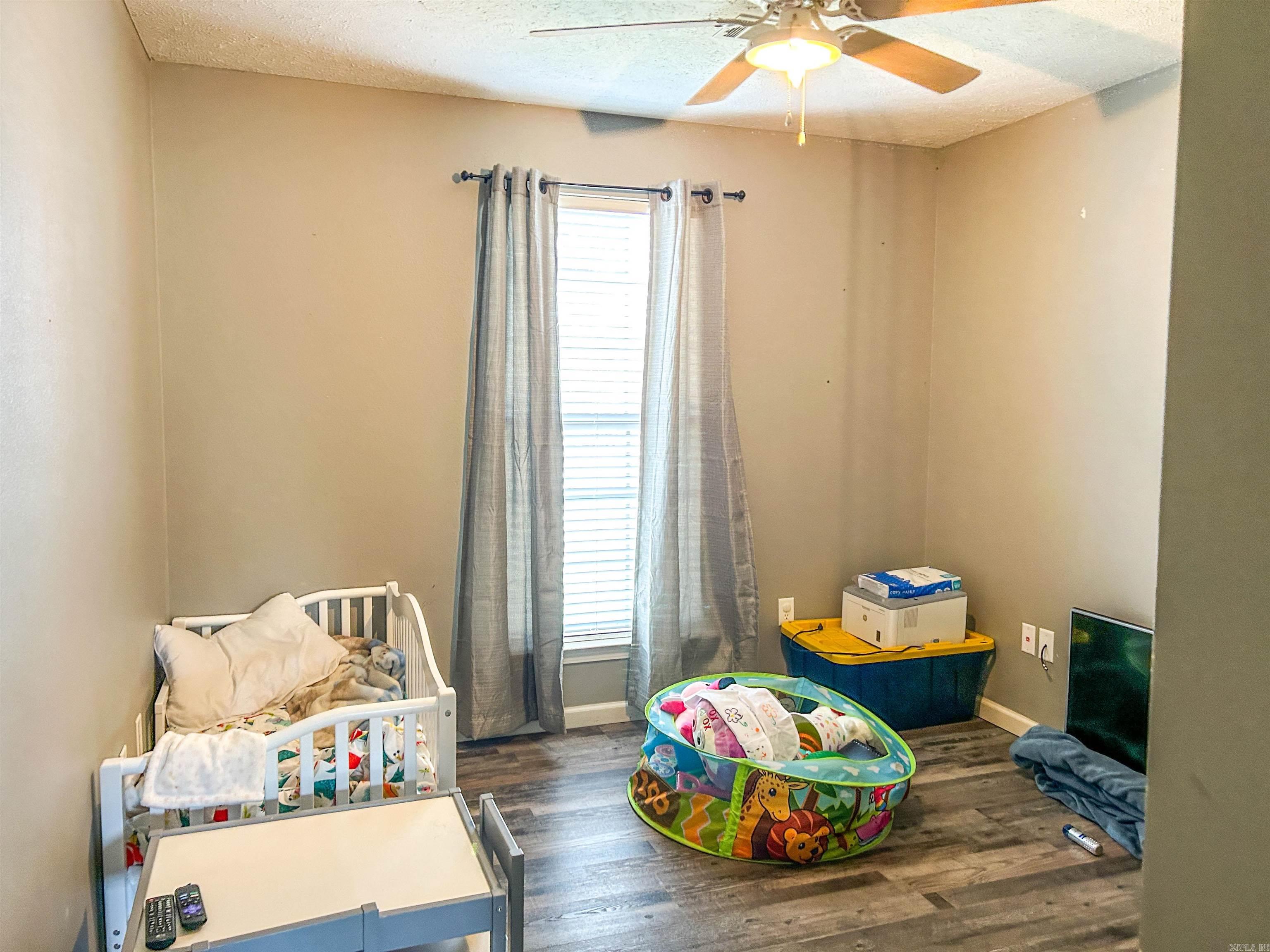 JUSTIN PLACE - Residential