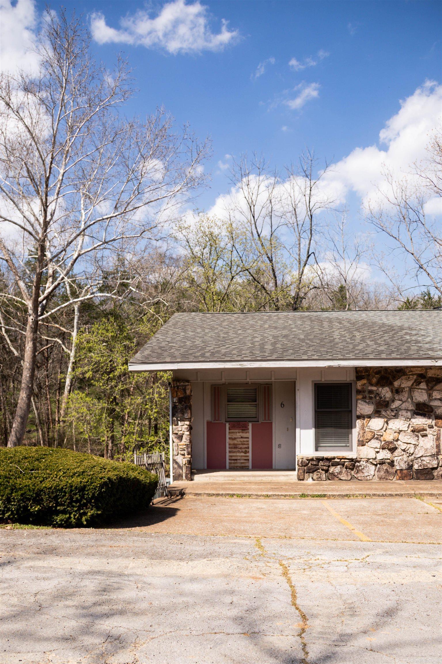 Cherokee Vil - Residential