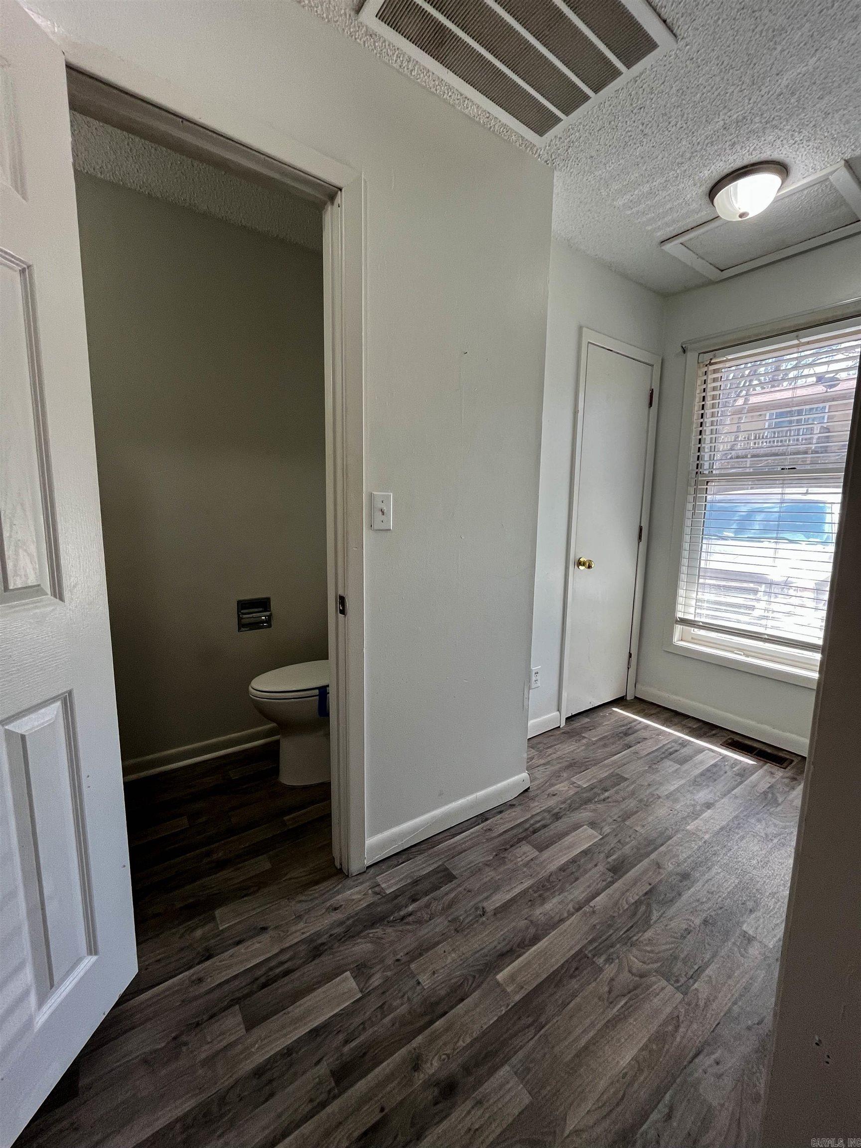 Cherokee Vil - Residential