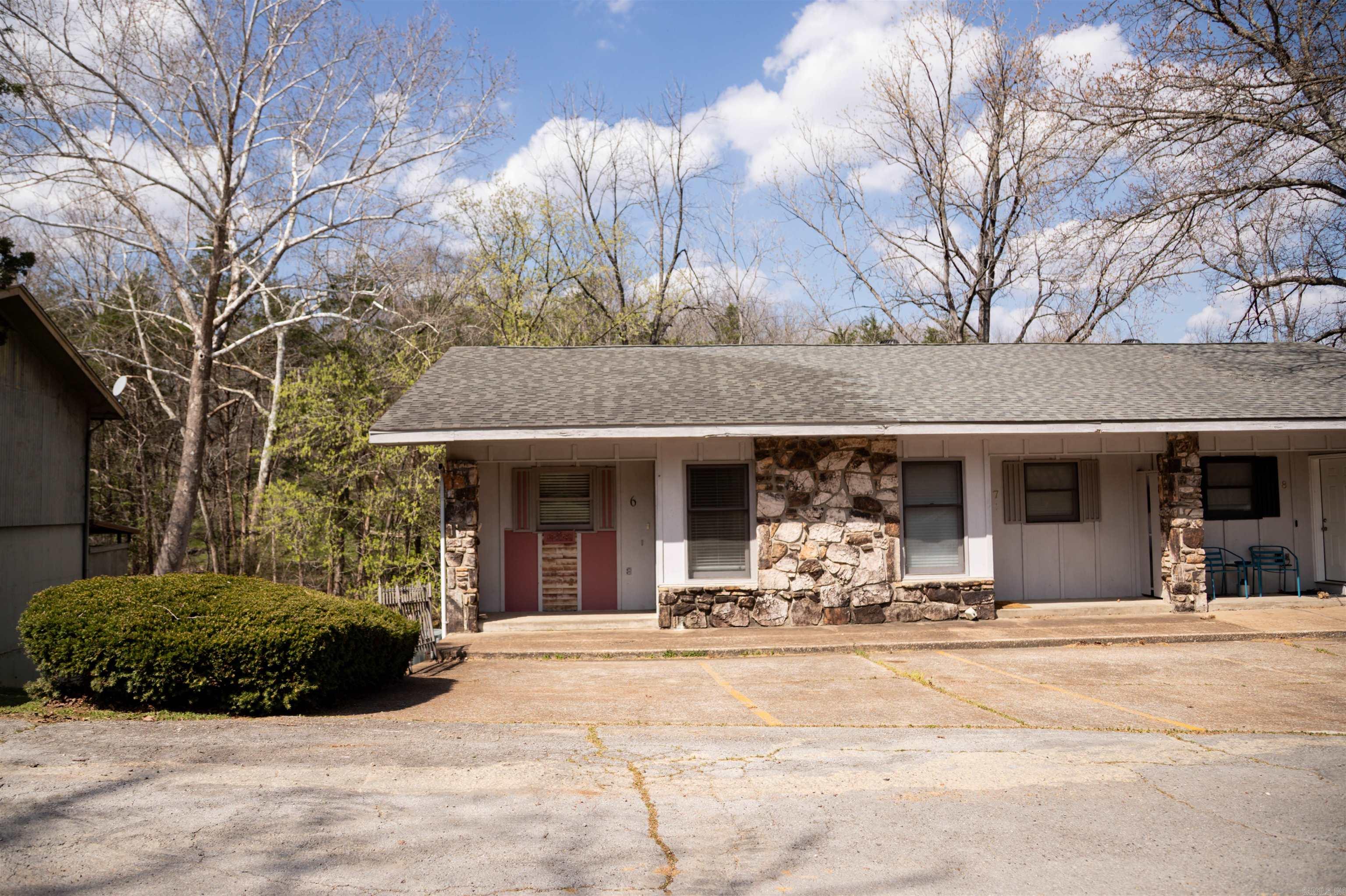 Cherokee Vil - Residential