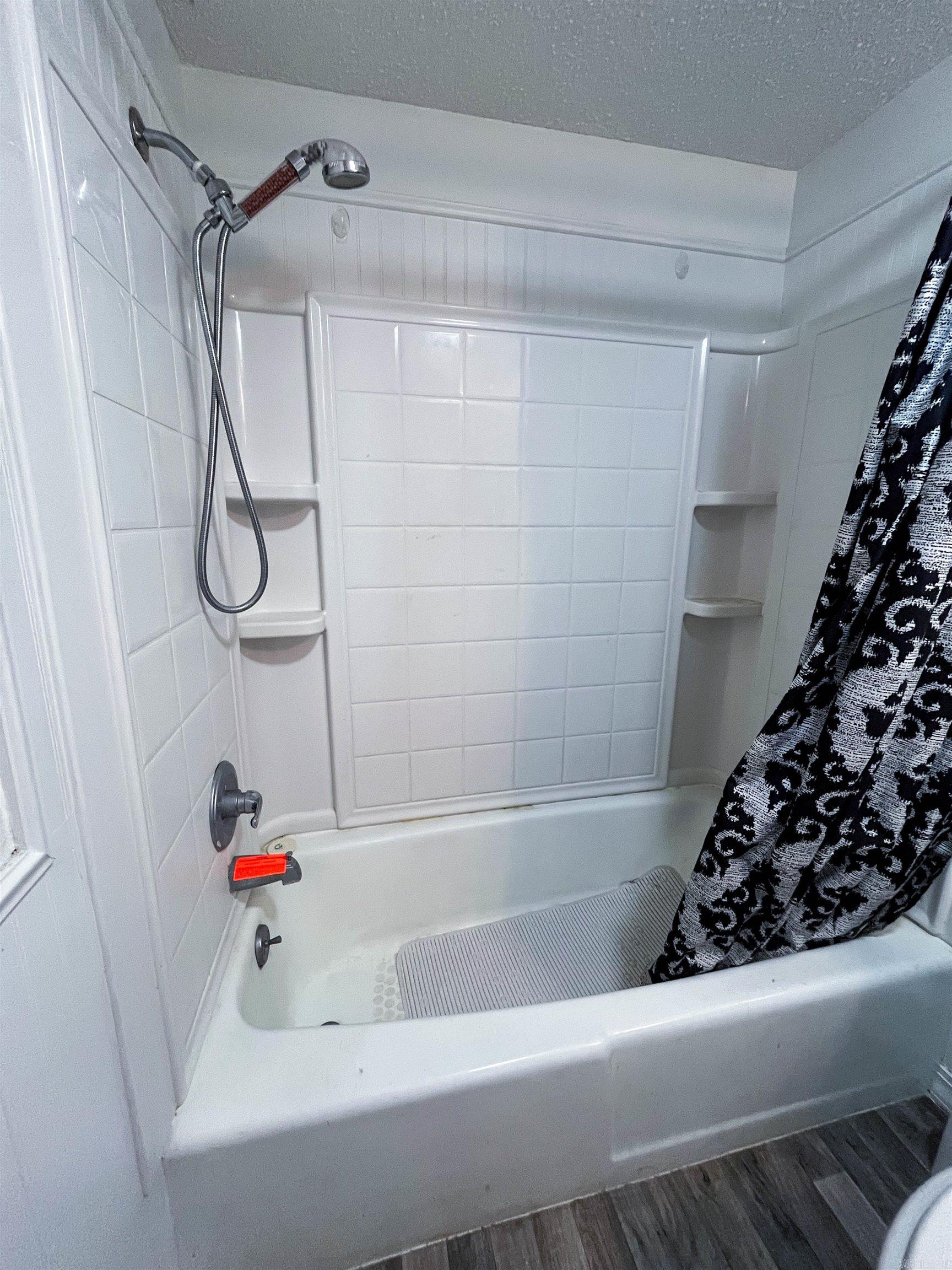 Cherokee Vil - Residential