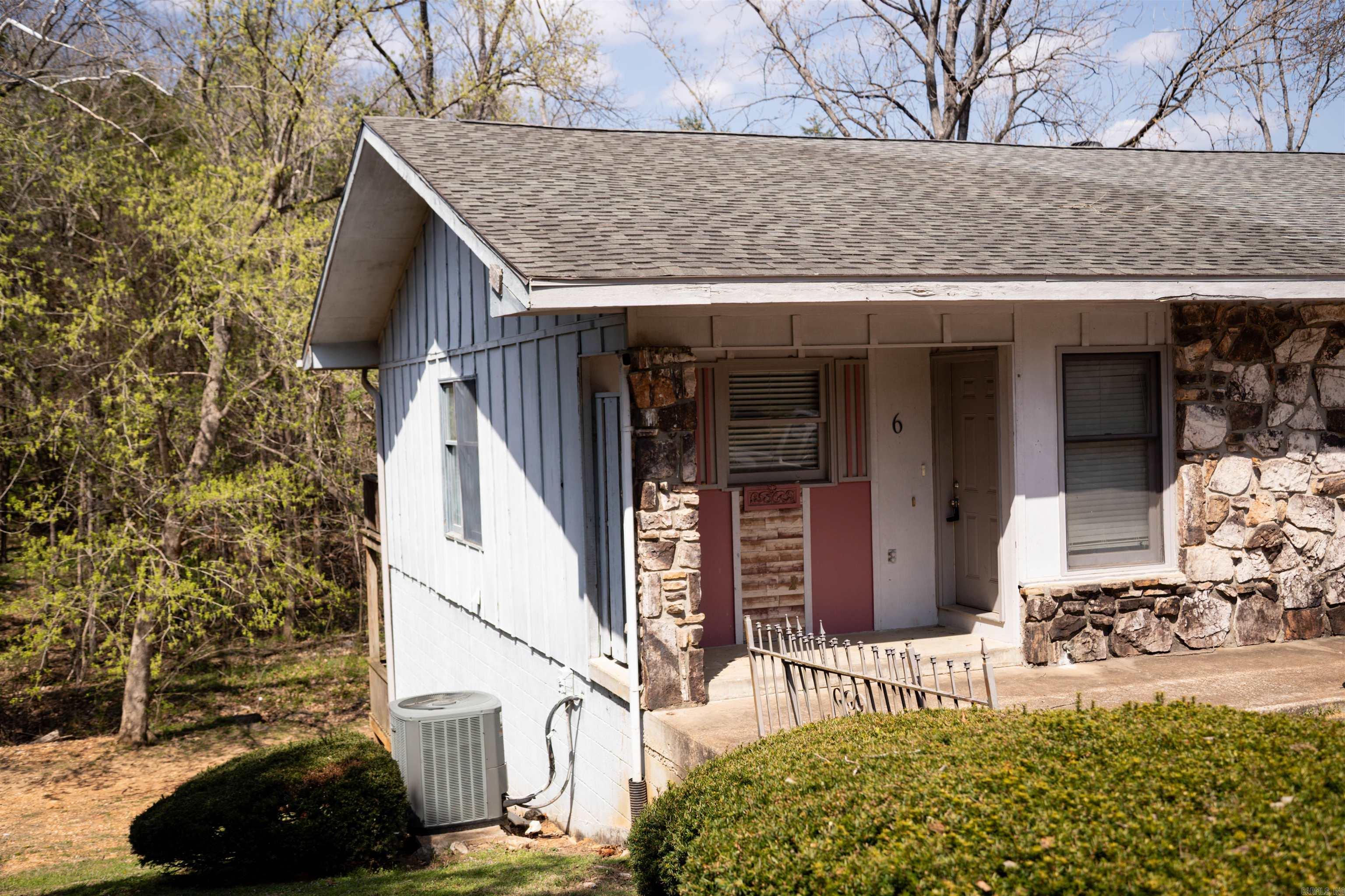 Cherokee Vil - Residential