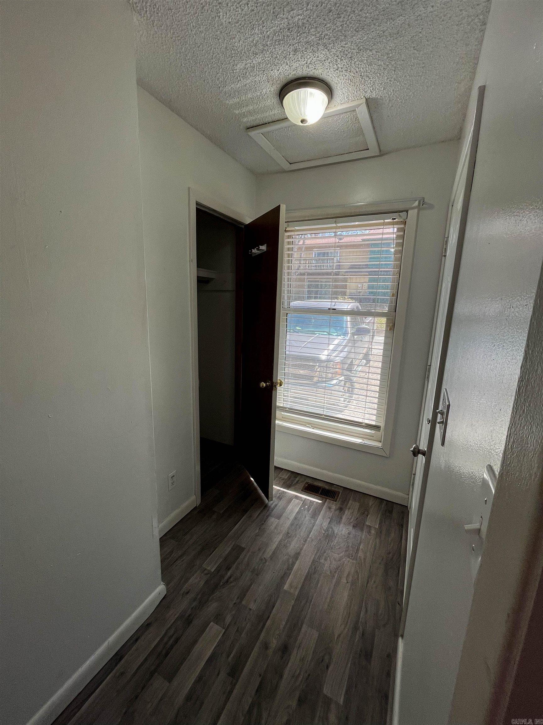 Cherokee Vil - Residential