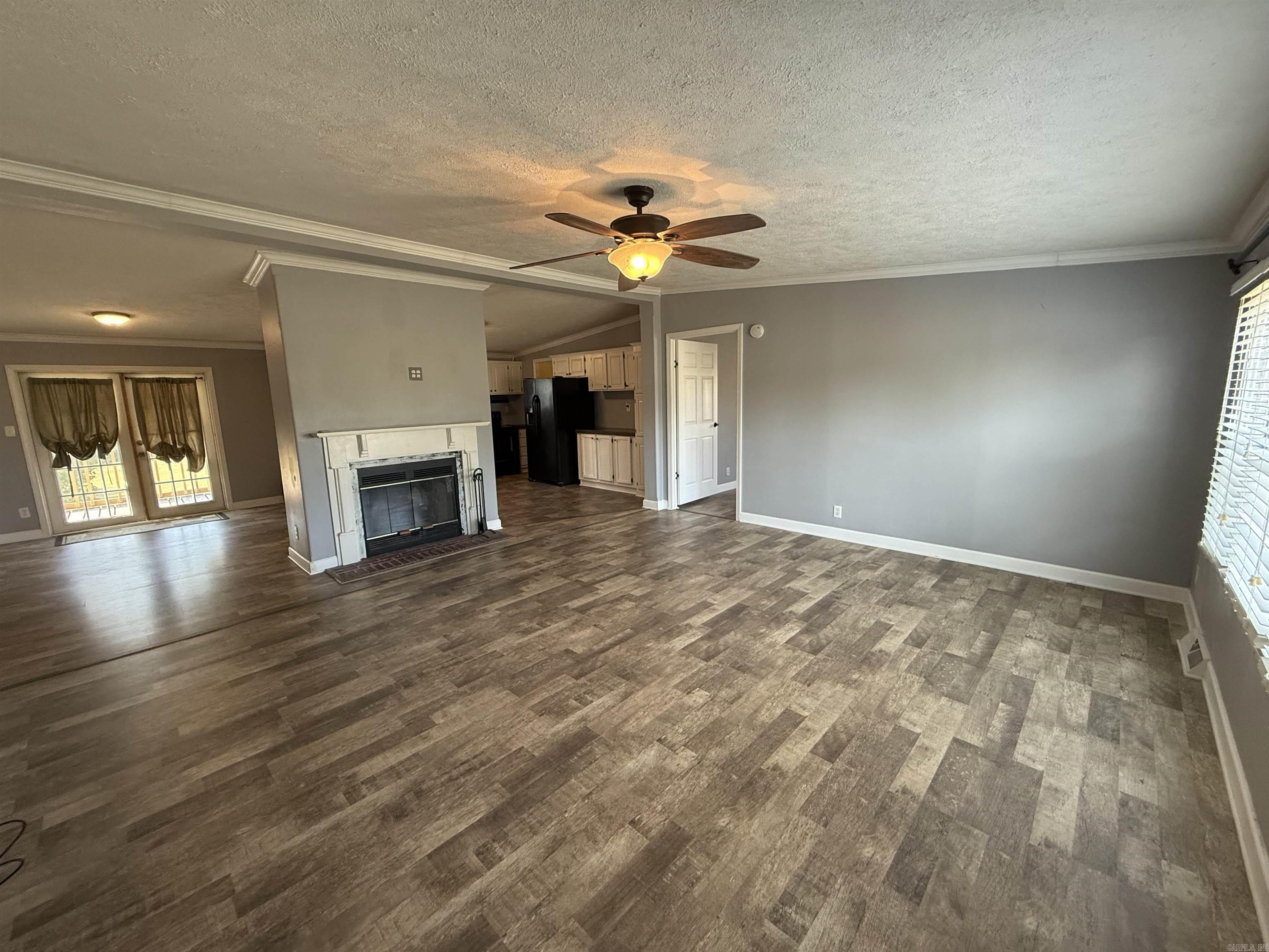 JOHN FINLEY SUBD - Residential