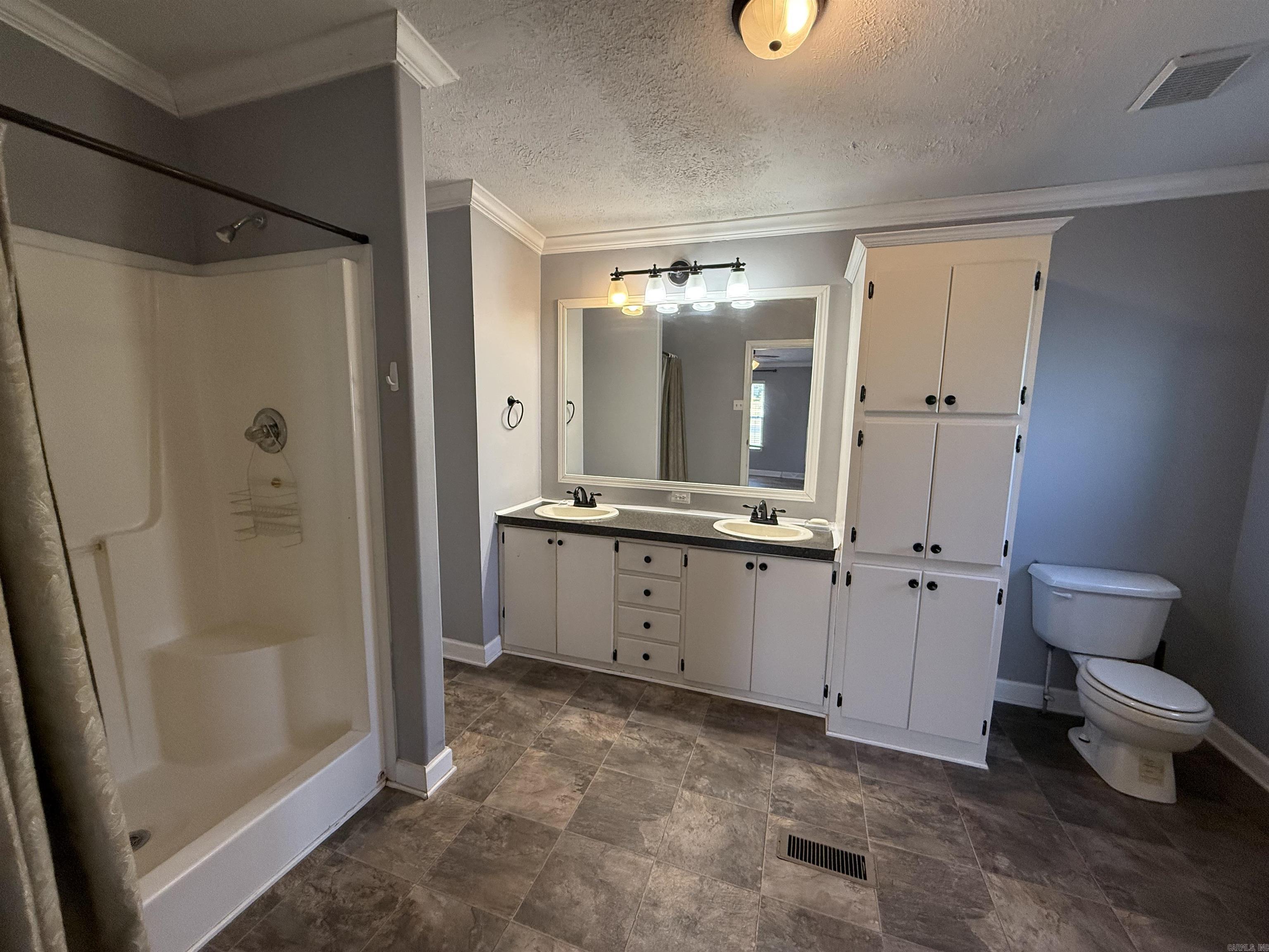 JOHN FINLEY SUBD - Residential