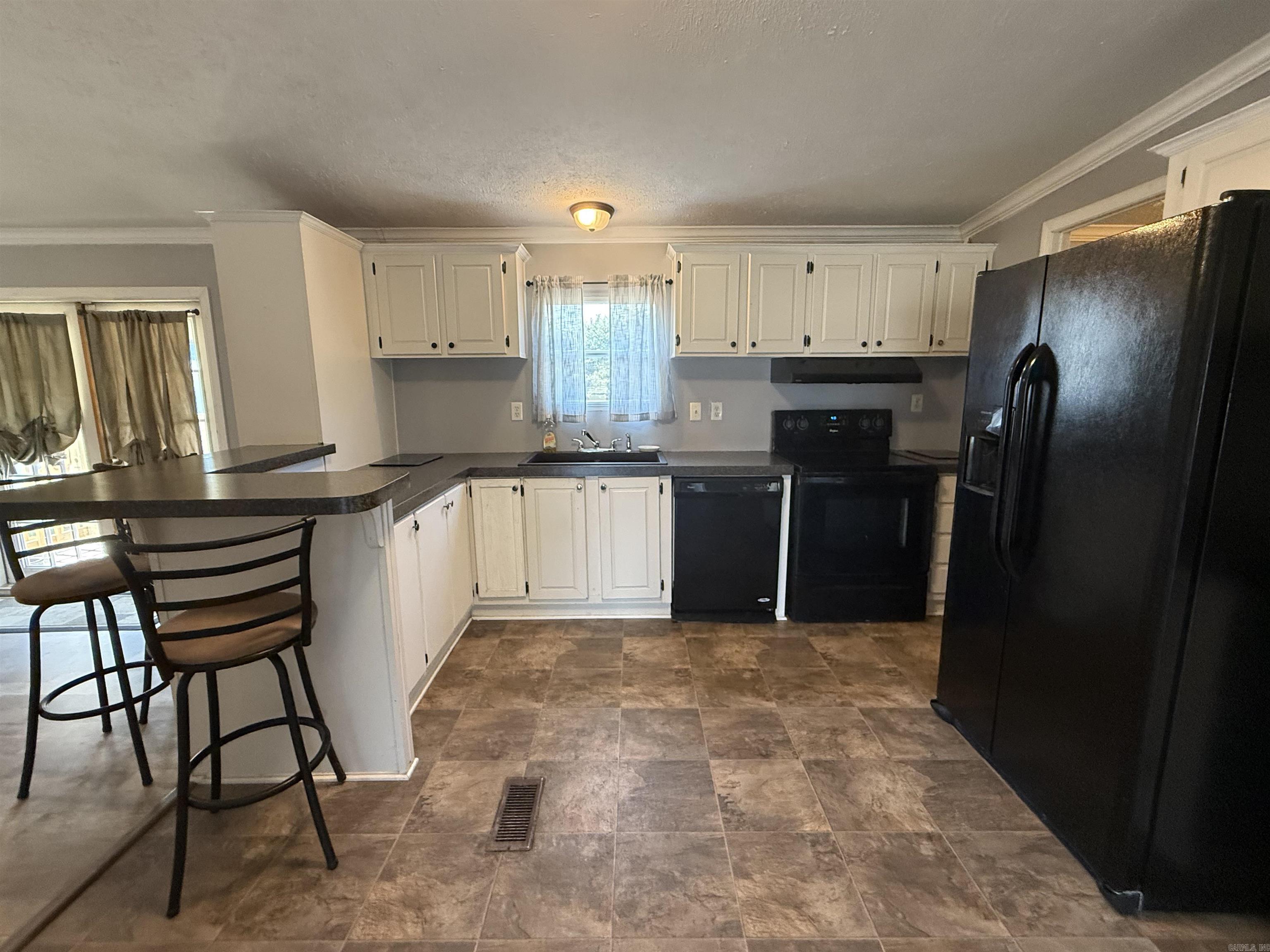 JOHN FINLEY SUBD - Residential