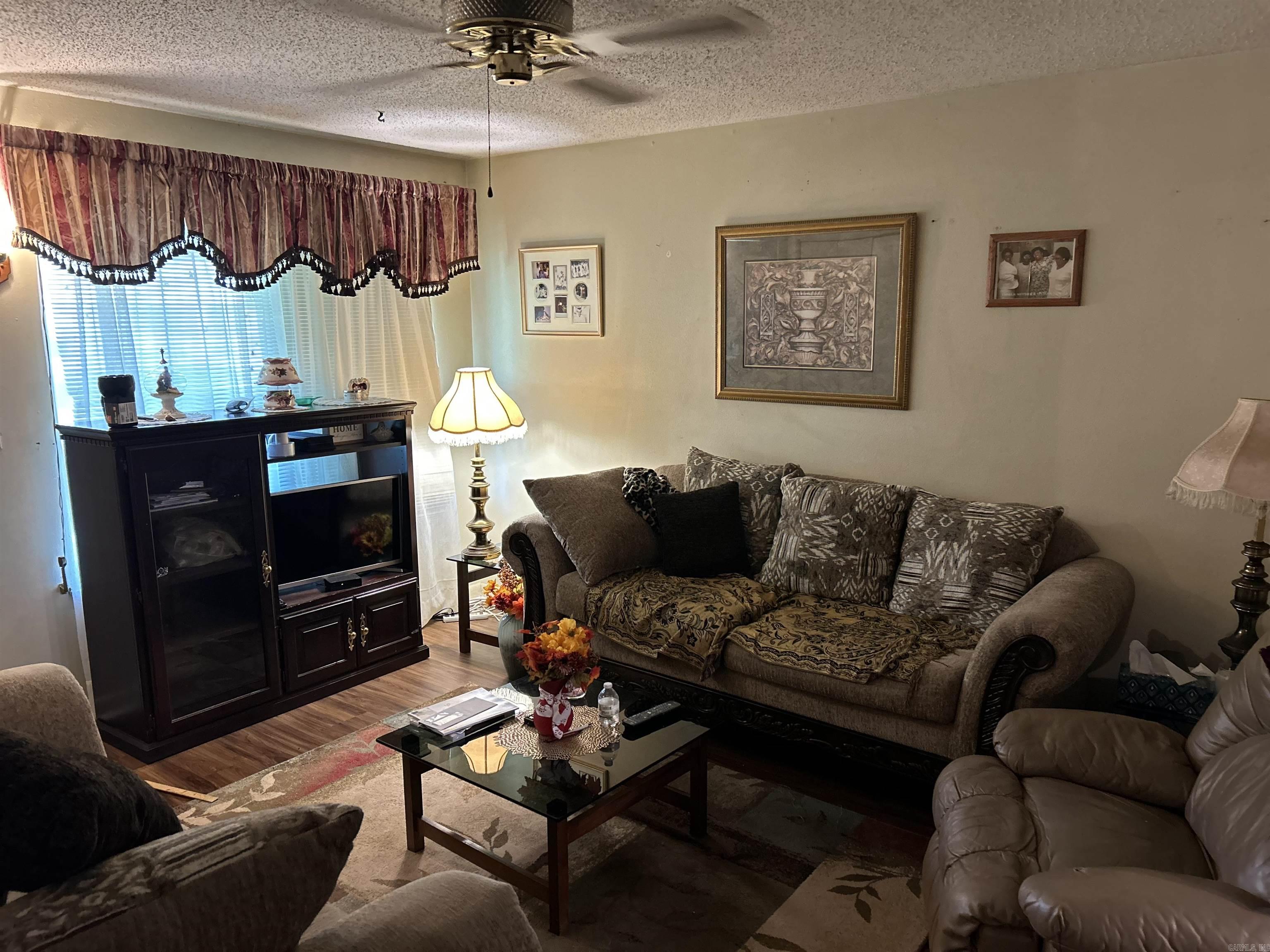 BELMONT - Residential