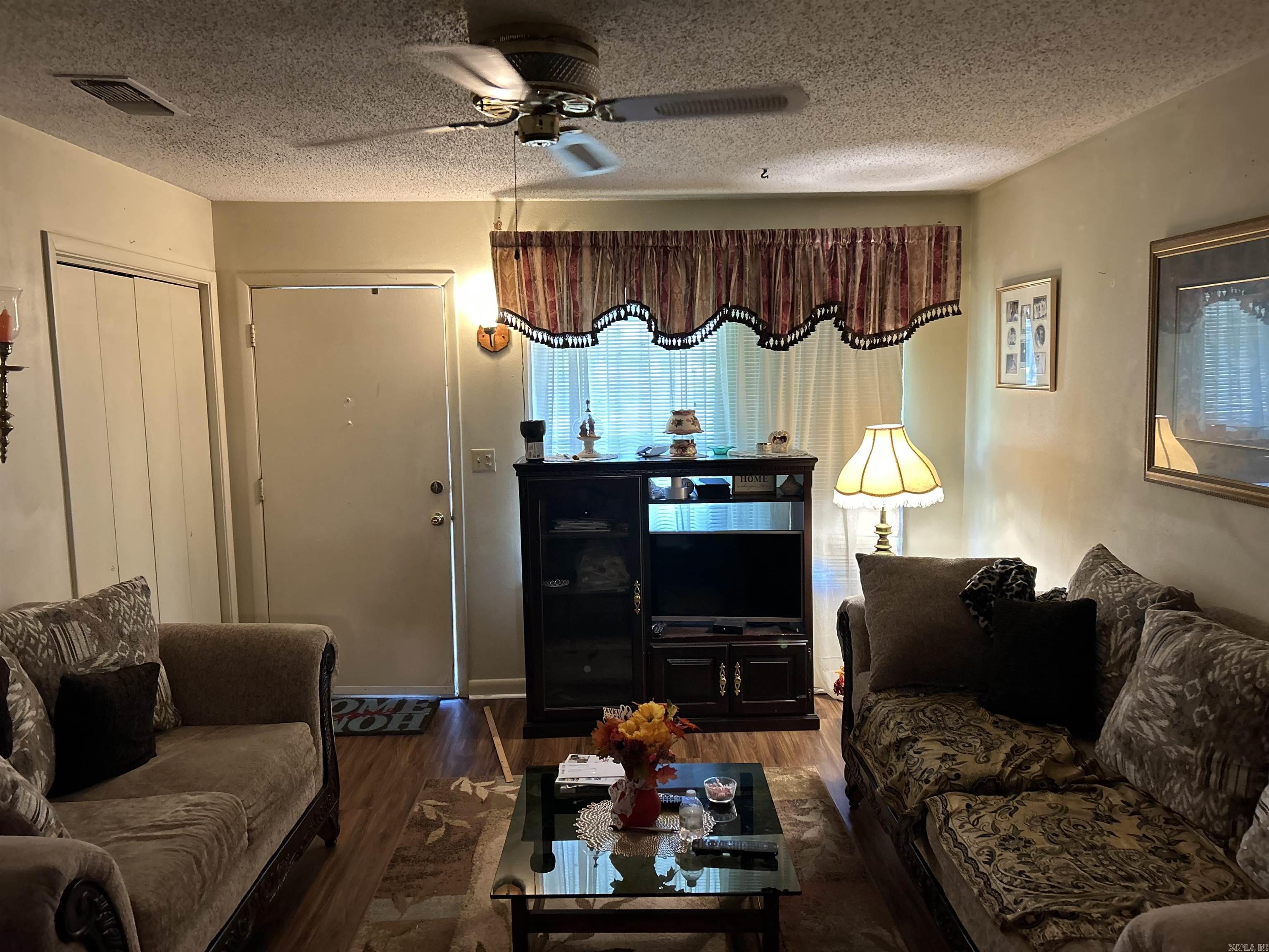 BELMONT - Residential