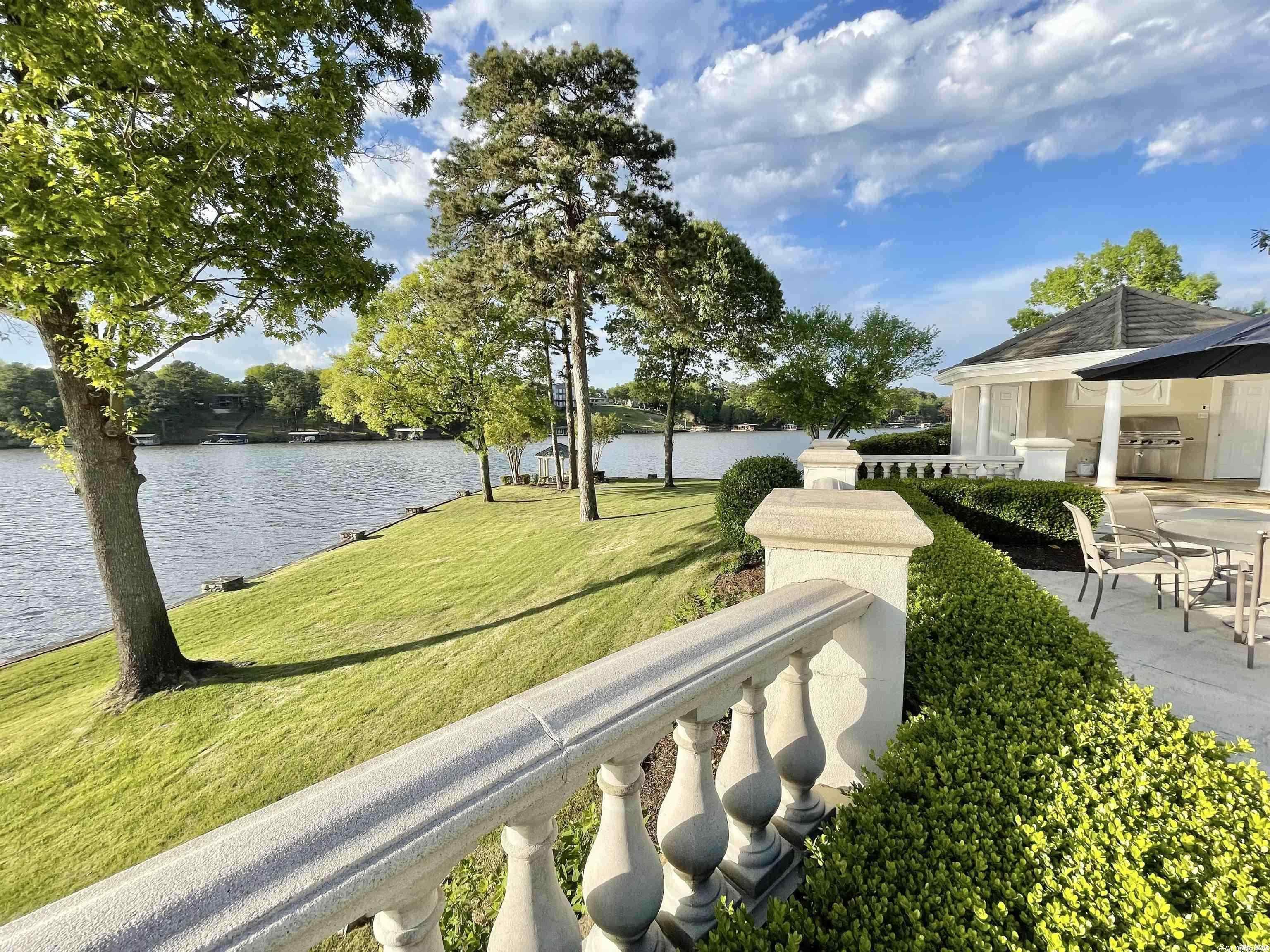 Driftwood Point - Residential