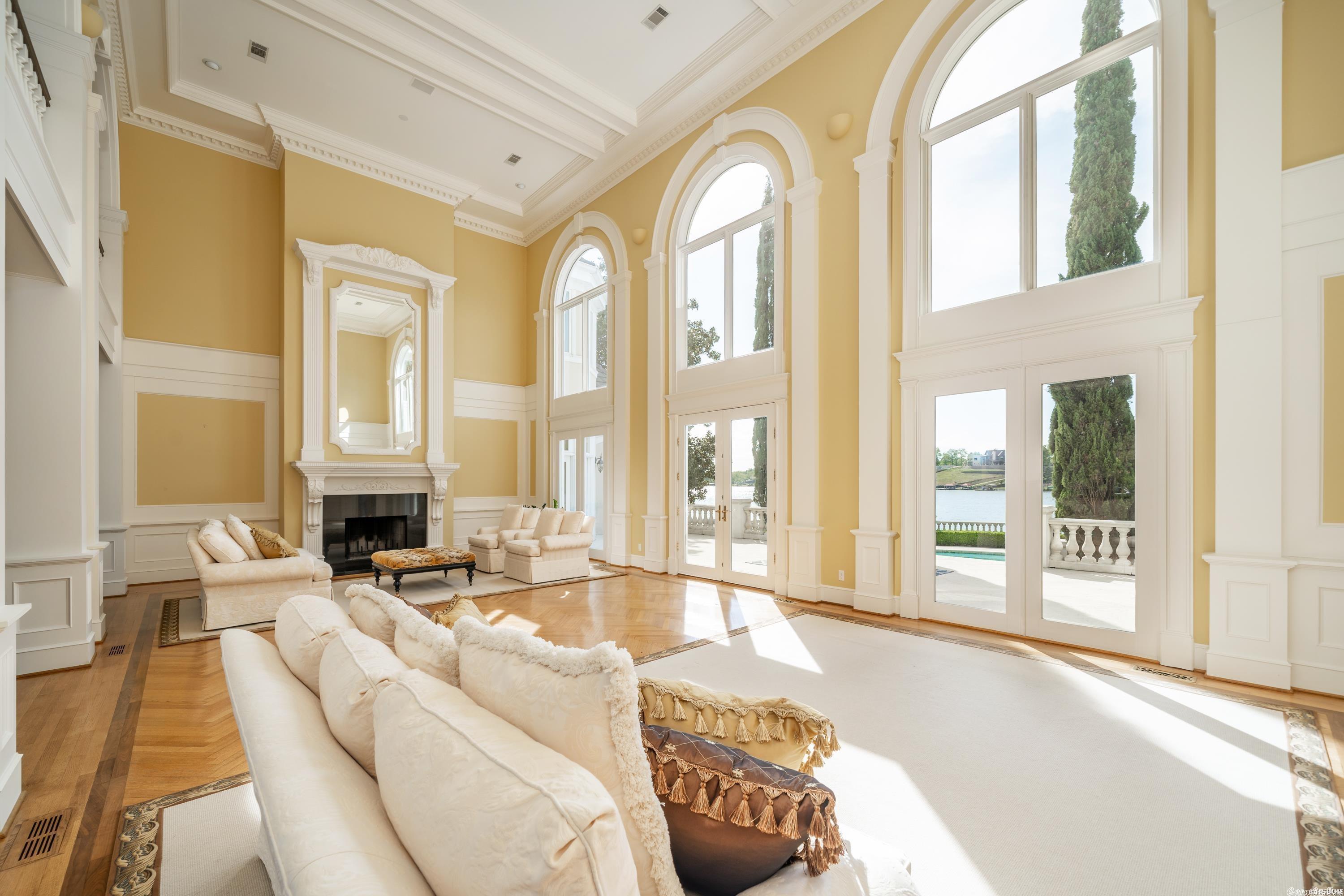 Driftwood Point - Residential