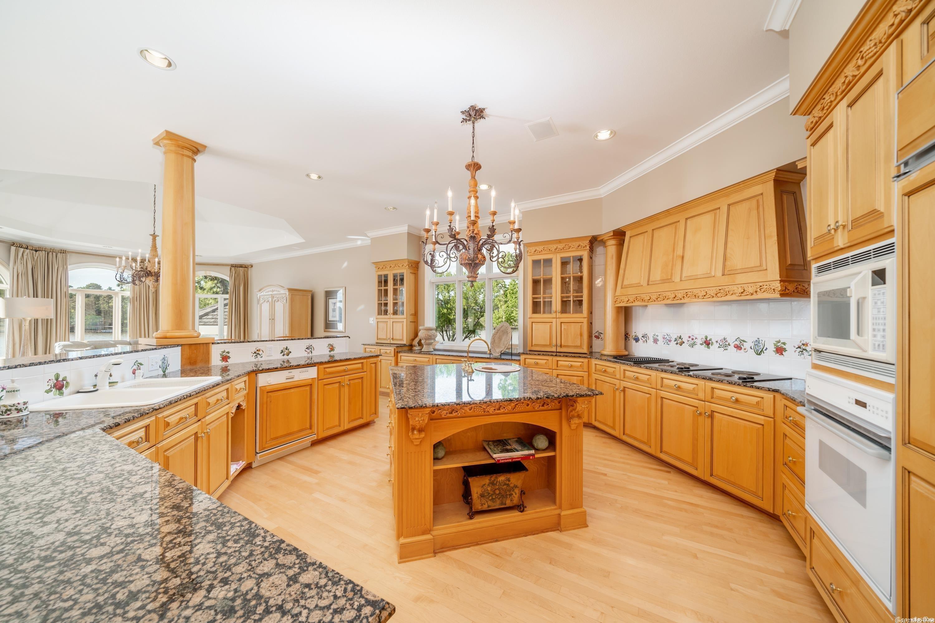 Driftwood Point - Residential