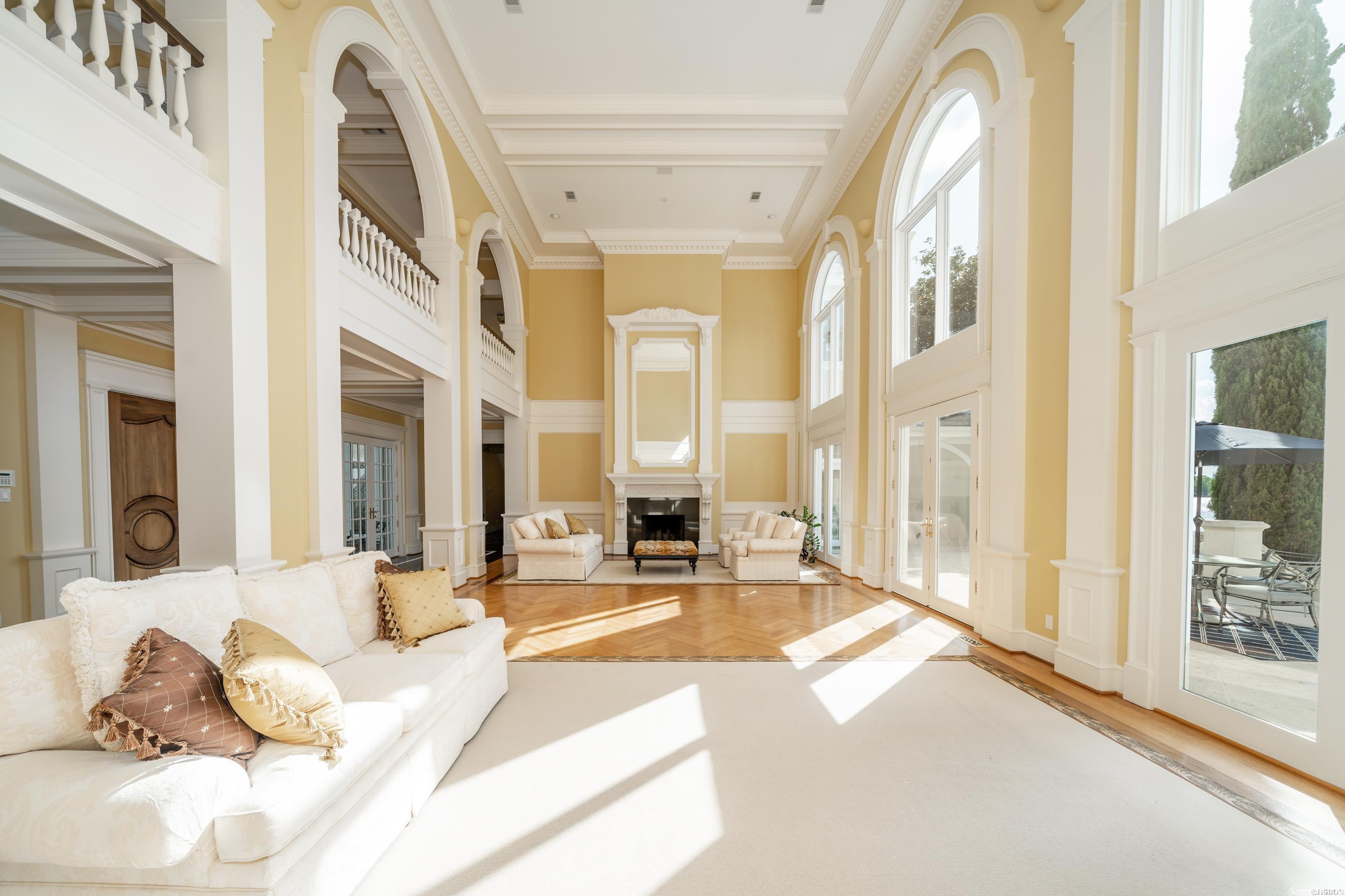 Driftwood Point - Residential