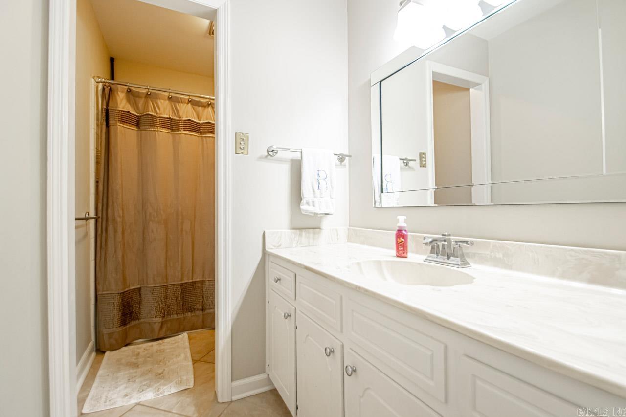 PLEASANT TREE - Residential