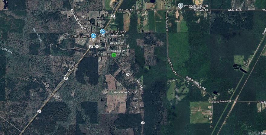 Residential lot.  This had a house on it that burned.  Lot should have water septic and elec to it.  Owner Financing possible